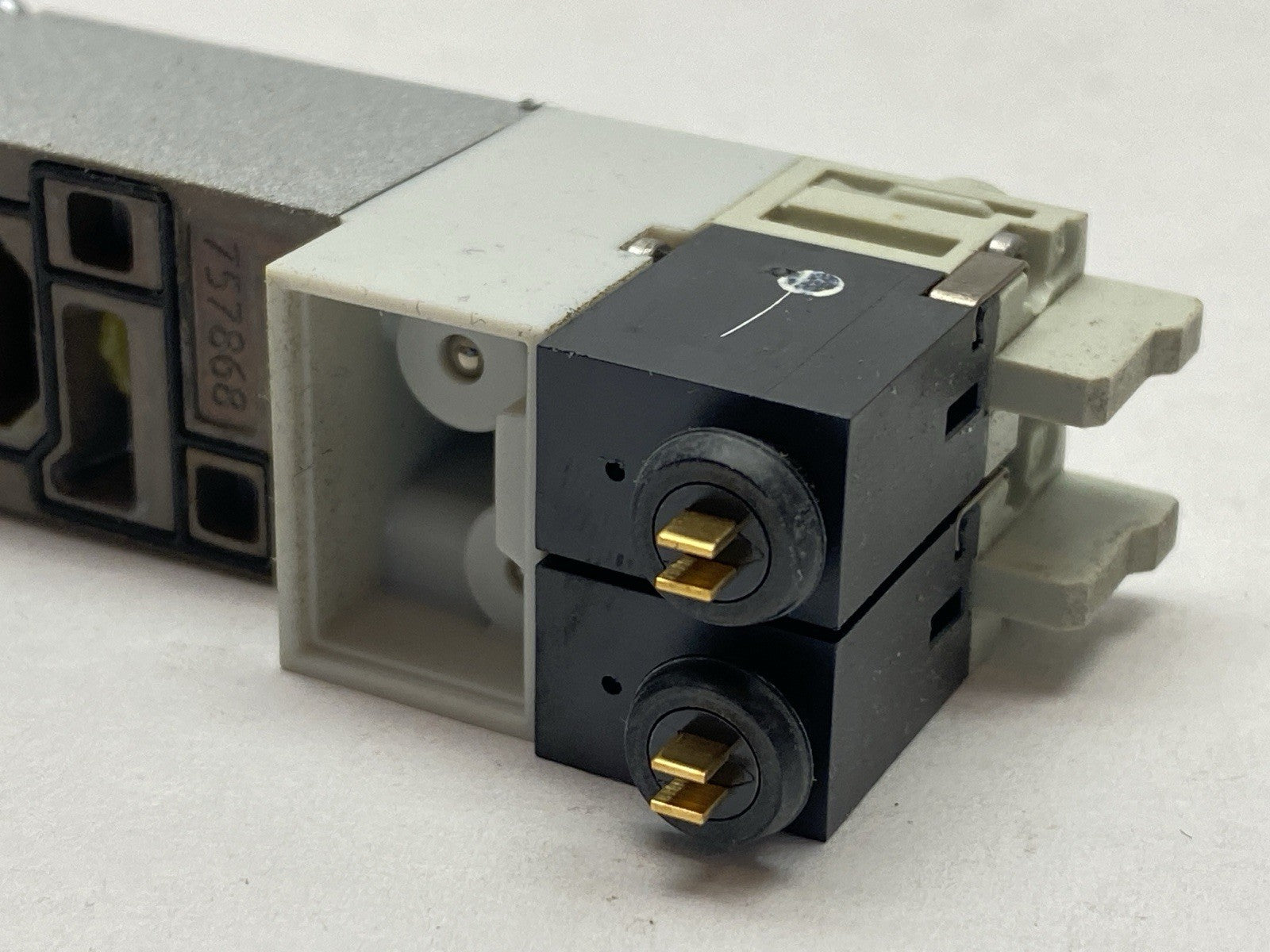Festo VMPA2-M1H-KS-PI Pneumatic Solenoid Valve 568656 - Maverick Industrial Sales