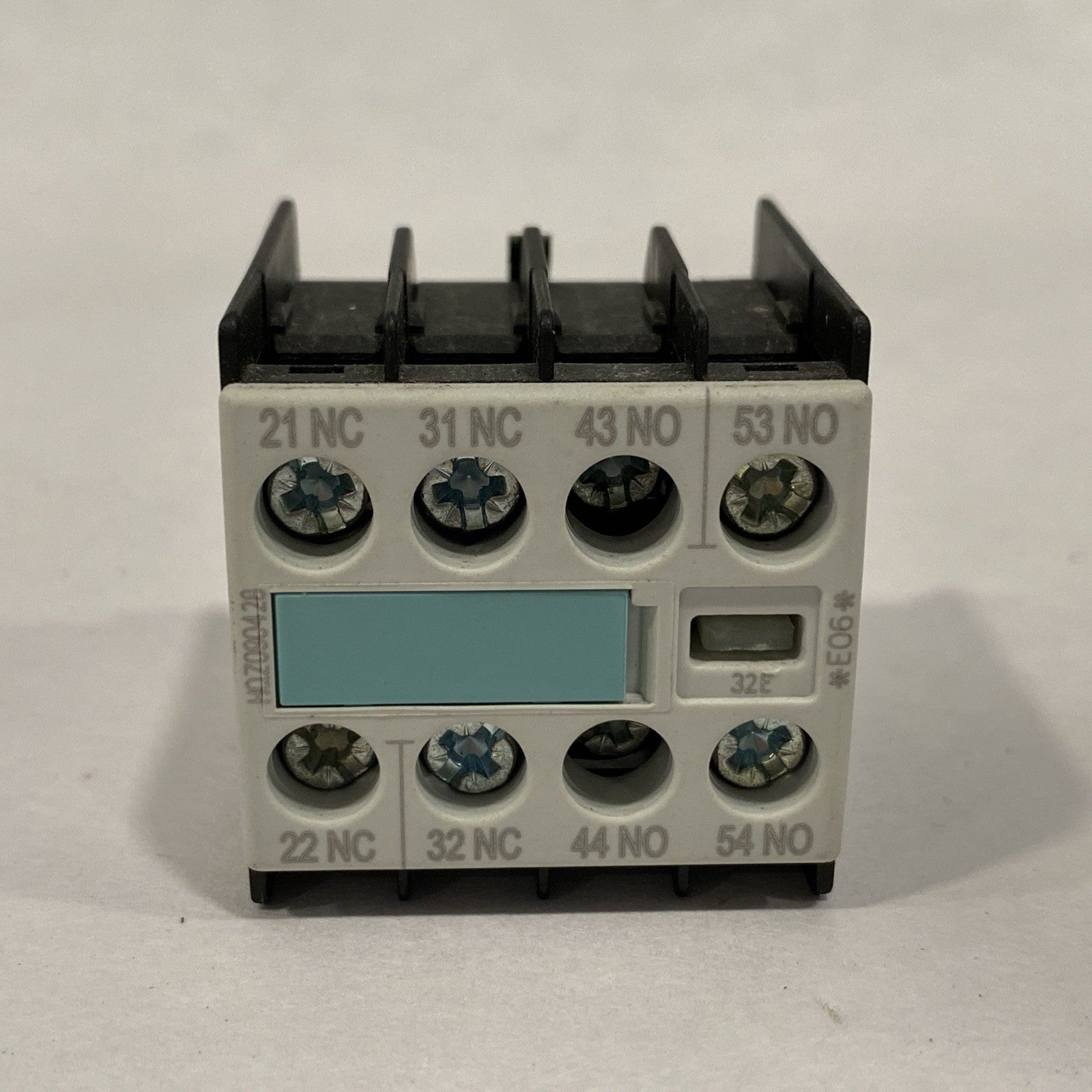 Siemens 3RH1911-1HA22 Auxiliary Contact Block - Maverick Industrial Sales
