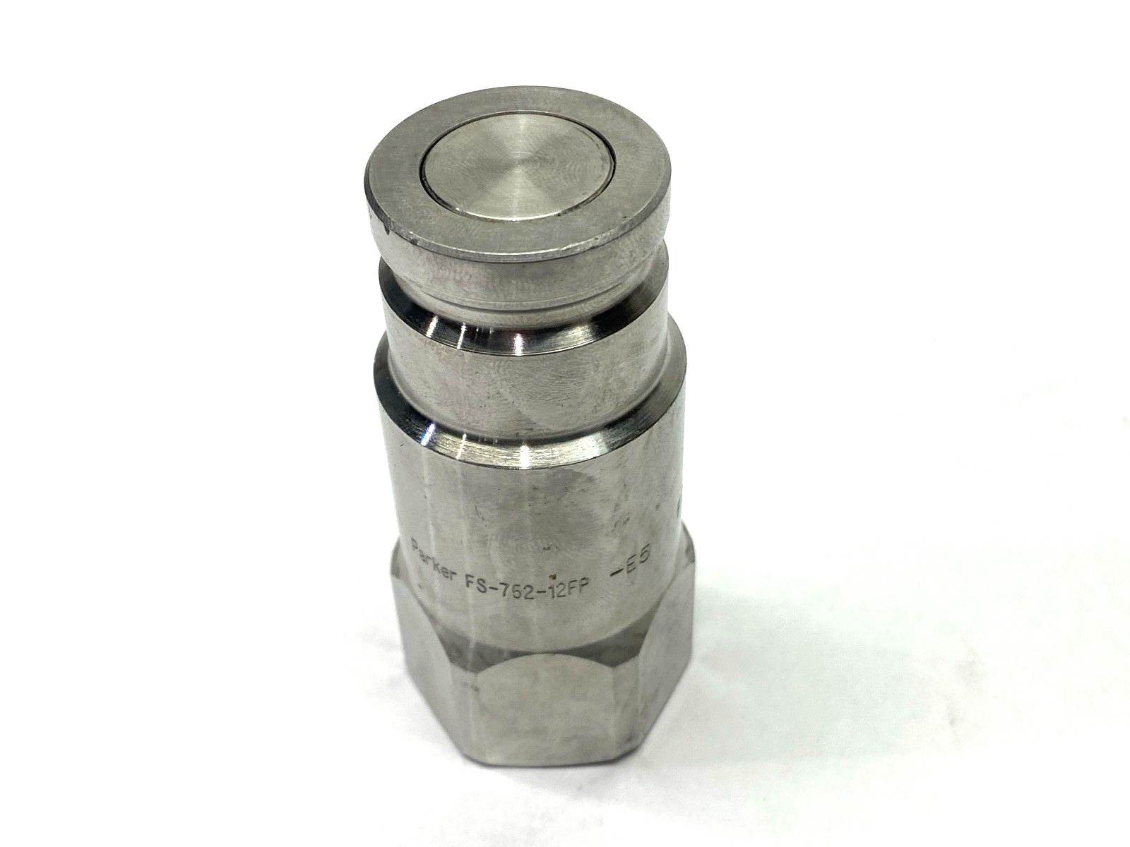 FS-752-12FP-E5 | Parker Chemical Compatible Quick Coupling 316 Stainless Steel - New – Open box - Maverick Industrial Sales
