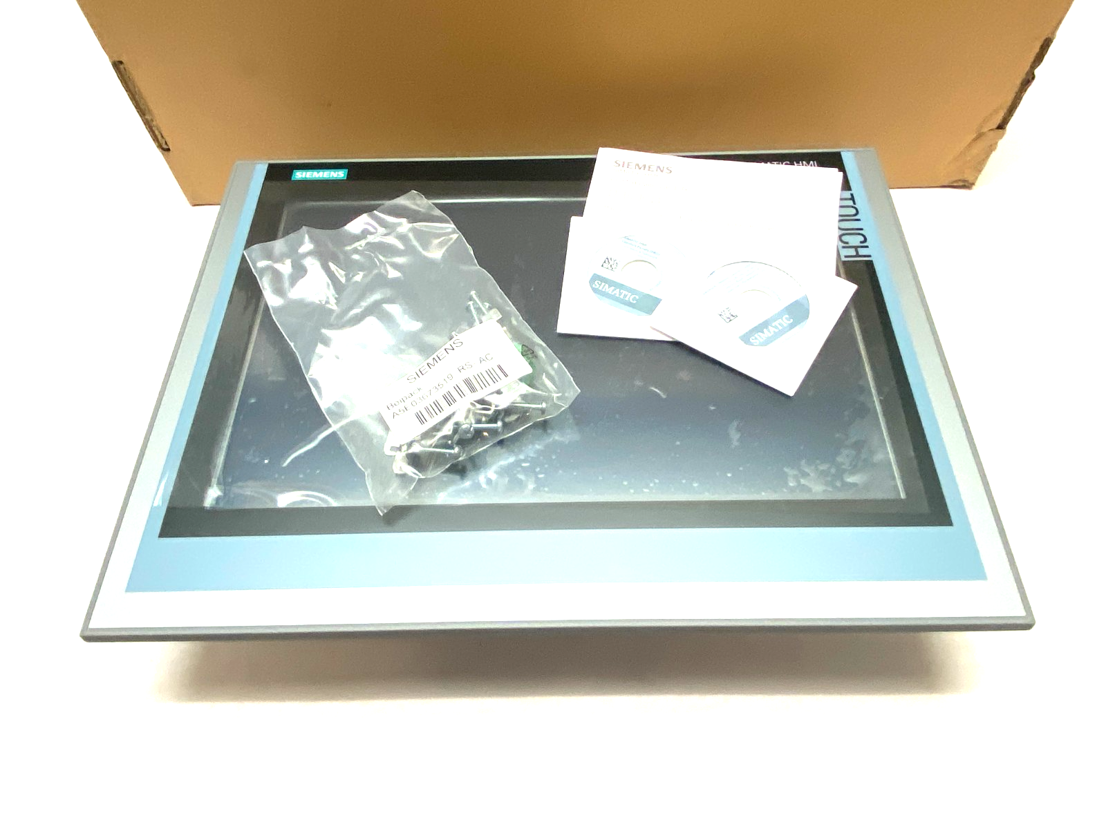 Siemens 6AV2 124-0QC02-0AX1 TP1500 Comfort Touch HMI Display Panel 331 x 207mm - Maverick Industrial Sales