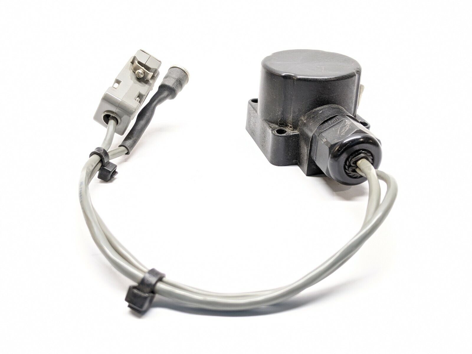 RFID 719-0015-28SA Radio Frequency Hockey Puck Antenna 148KHz w/ Wiring - Maverick Industrial Sales