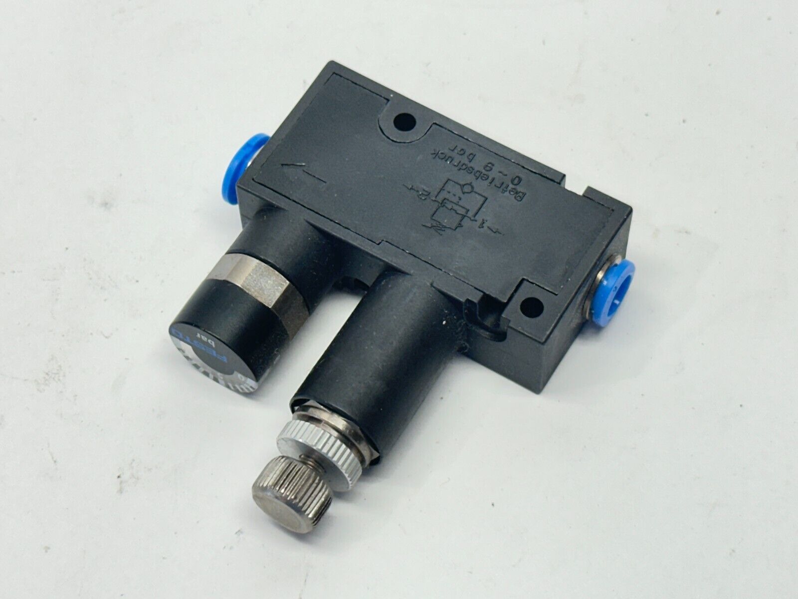 Festo LRMA-QS-6 Pressure Regulator 0-9 Bar 153496 - Maverick Industrial Sales