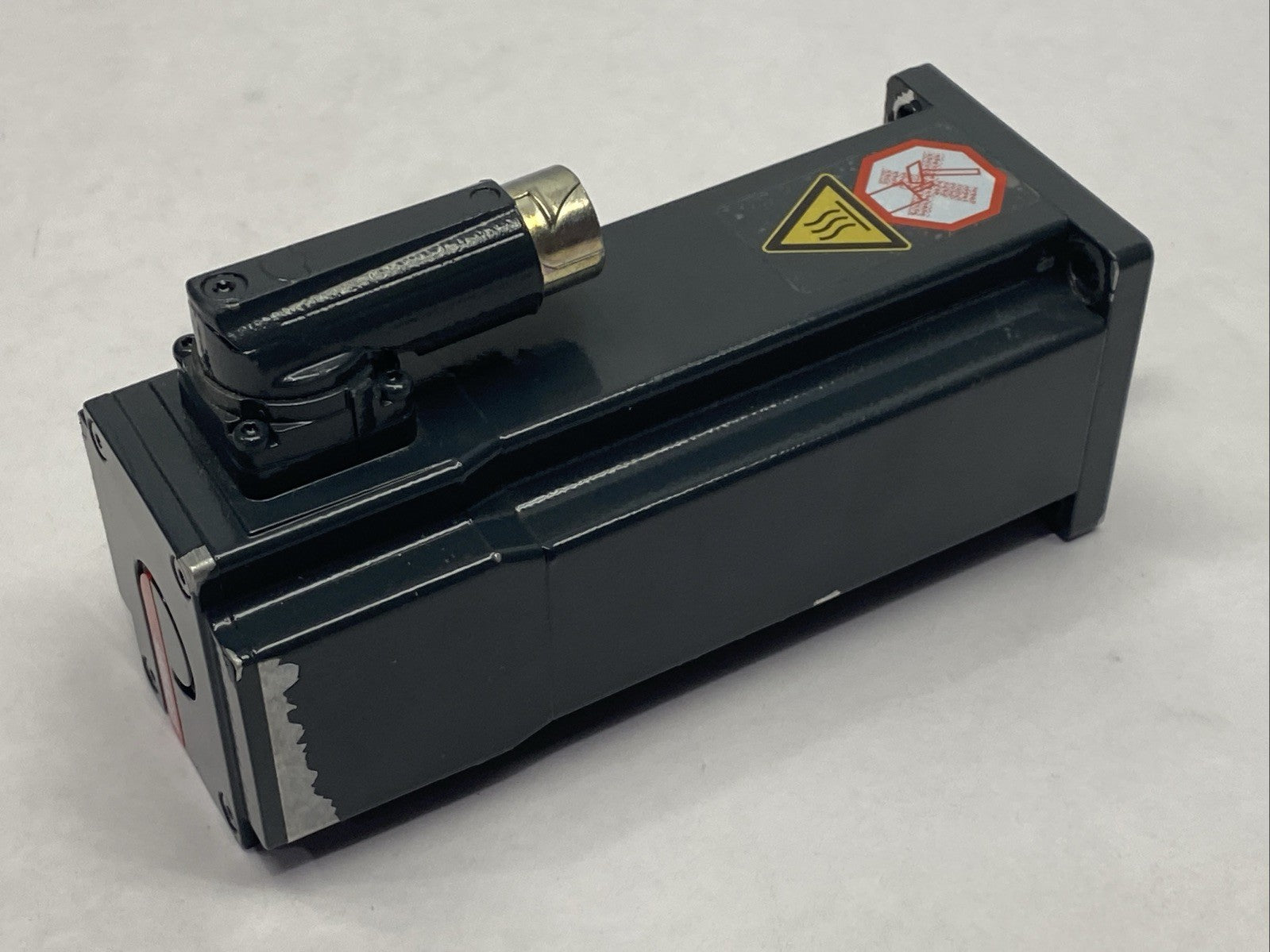 Beckhoff AM8121-0FG1-0000 Servo Motor 3000RPM 48VDC 0.16kW - Maverick Industrial Sales