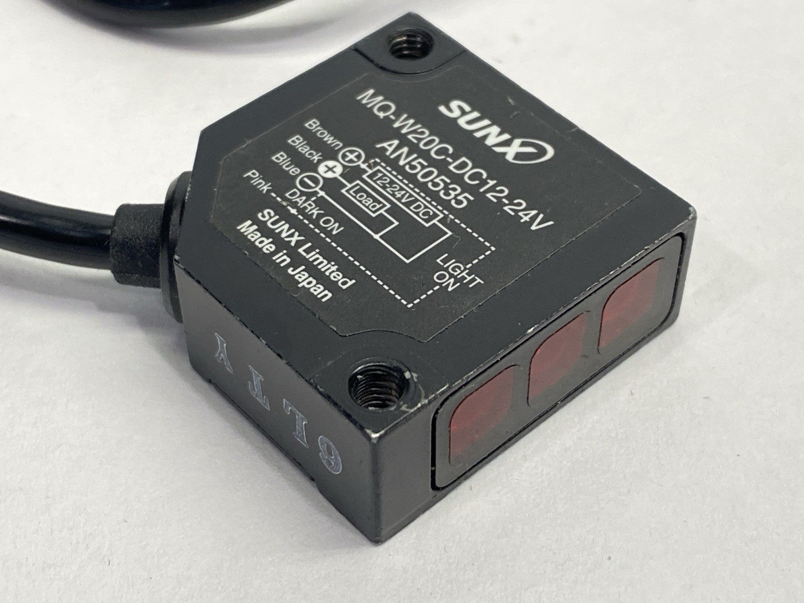 MQ-W20C-DC12-24V | Panasonic SunX Photoelectric Sensor AN50535 - Used - Maverick Industrial Sales