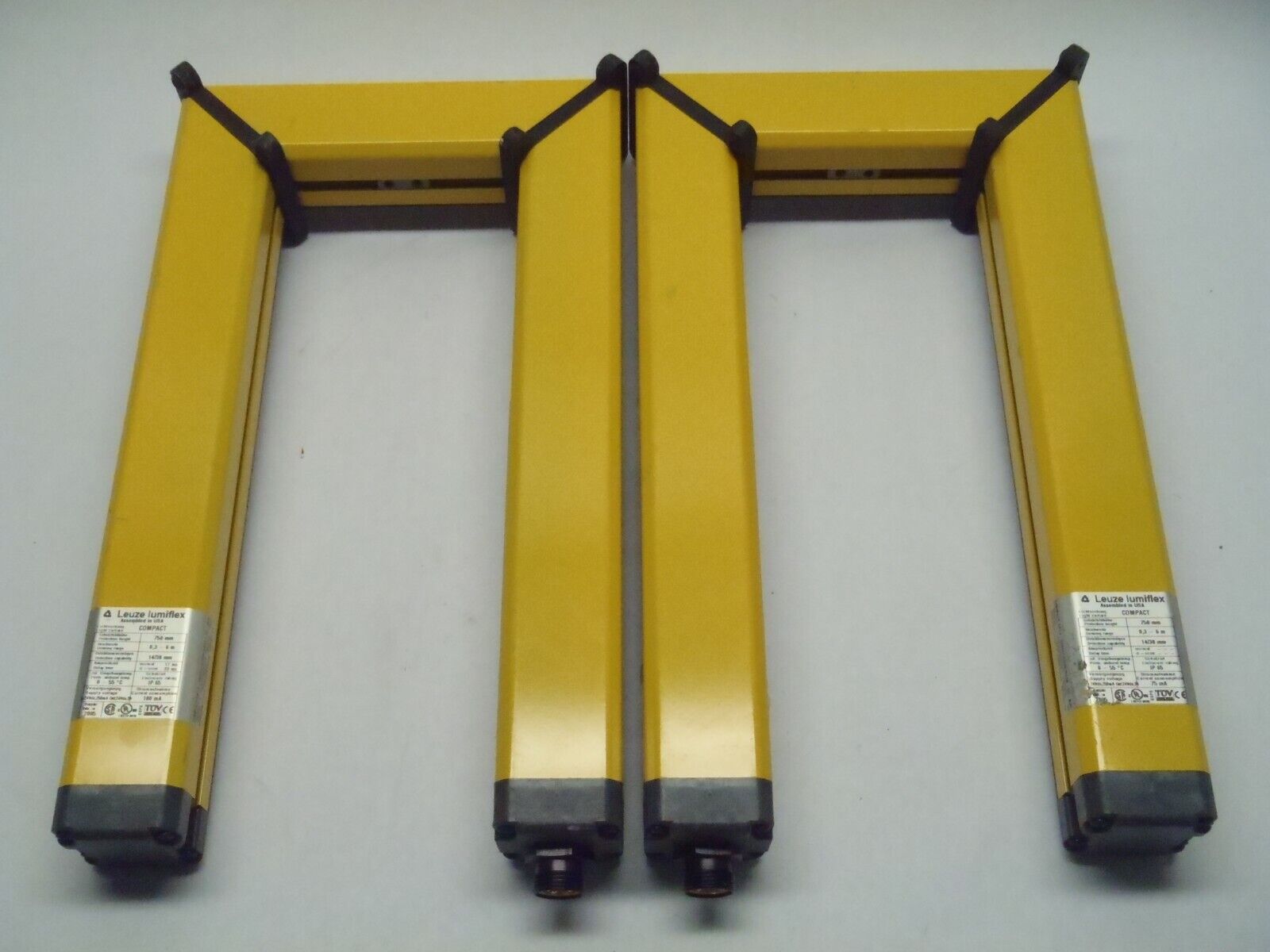 Leuze Lumiflex CT14-300M/150MS/300S-90-BH3 BH5 Light Curtain Transmitter Receive - Maverick Industrial Sales