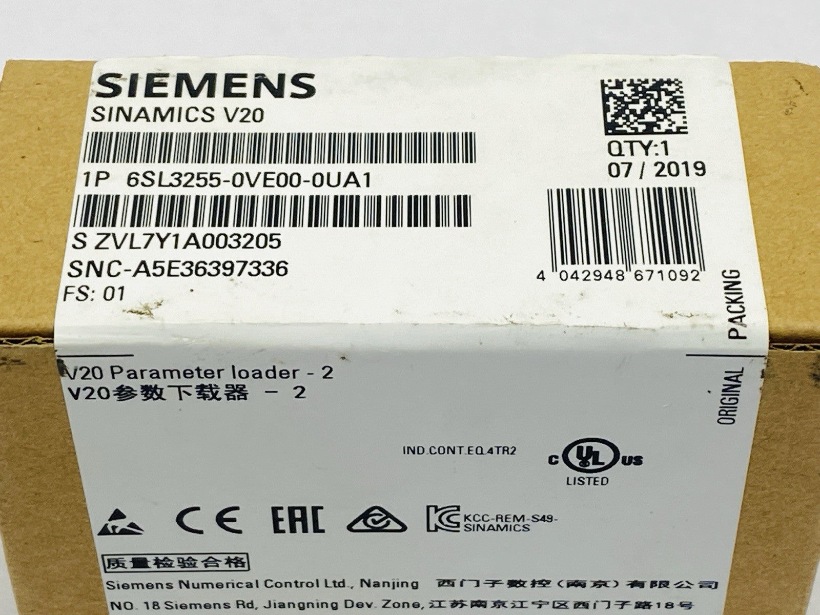 Siemens 6SL3255-0VE00-0UA1 SINAMICS V20 Parameter Loader - Maverick Industrial Sales