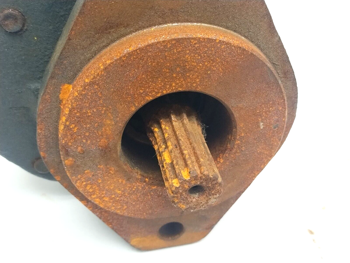 PLP30.38D0-04S5-LOG/OF-N, POMPA PLP30.38D0-04S5-LOG/OF-N | Casappa PLP30.38D0-04S5-LOG/OF-N Hydraulic Pump, 7/8" 13 Tooth Shaft - Used - Maverick Industrial Sales