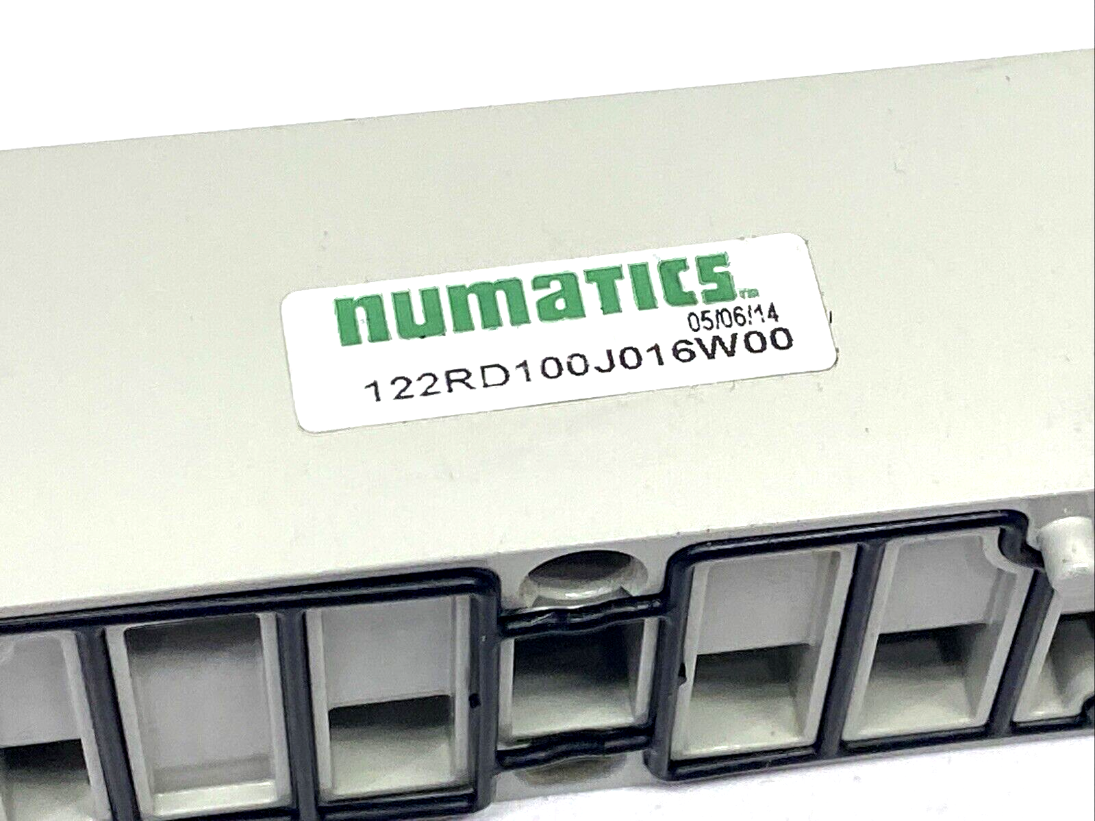 Numatics 122RD100J016W00 Dual Sandwhich Pressure Regulator Valve - Maverick Industrial Sales