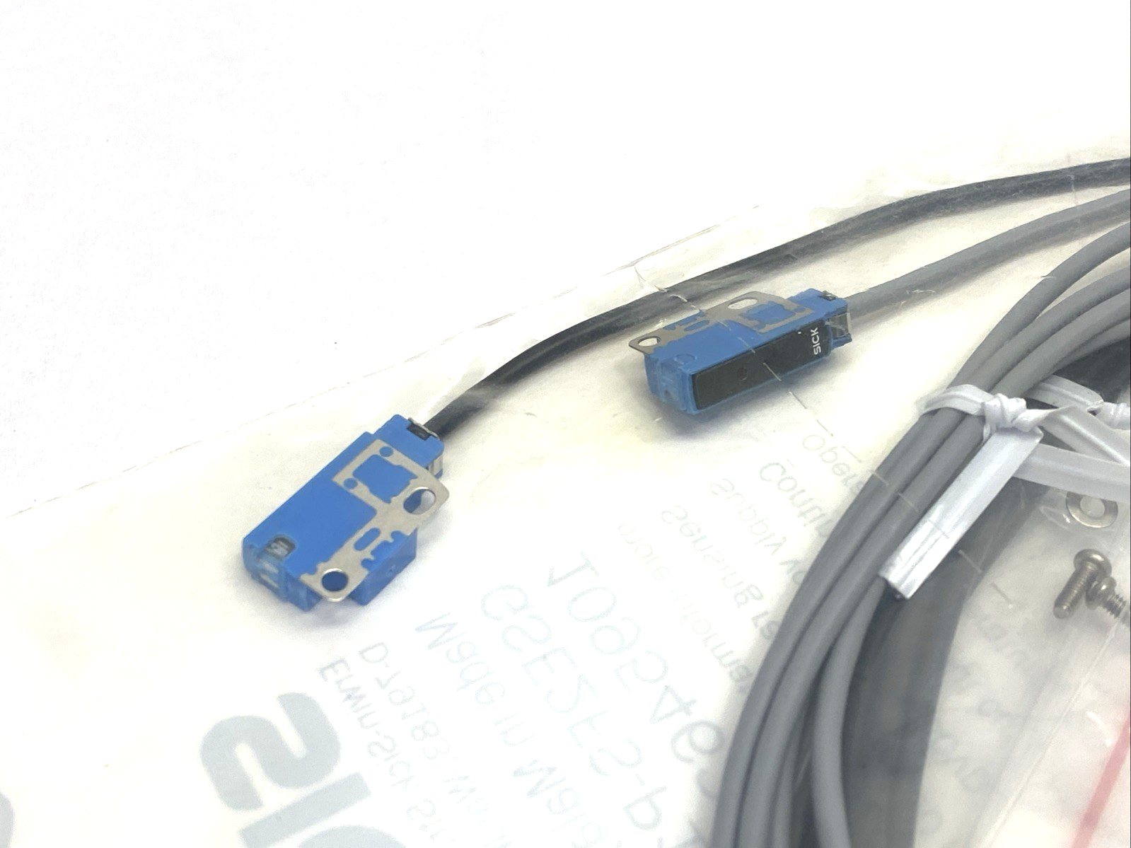 Sick GSE2FS-P1151 Miniature Photoelectric Sensor PNP 1095462 - Maverick Industrial Sales