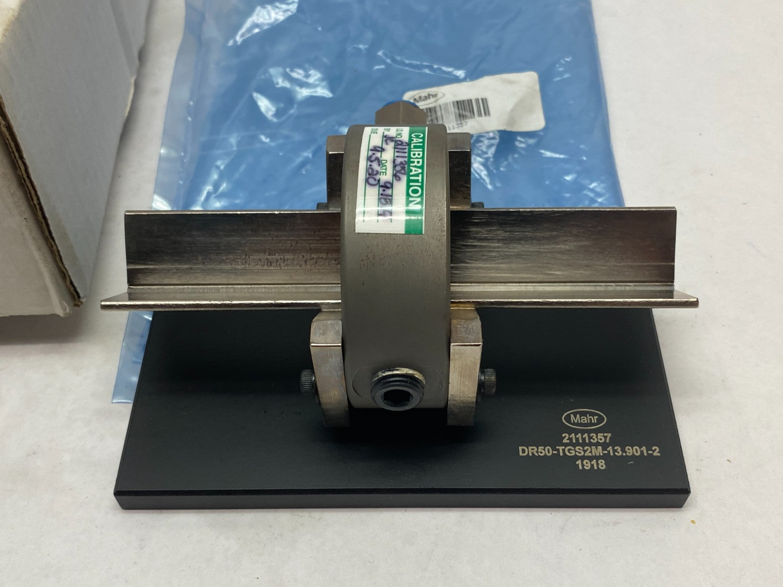 Mahr 2111356 Dimensionair 2-Jet Air Ring Gauge DR50-TGS2M-13.901-1 w/ Base Plate - Maverick Industrial Sales