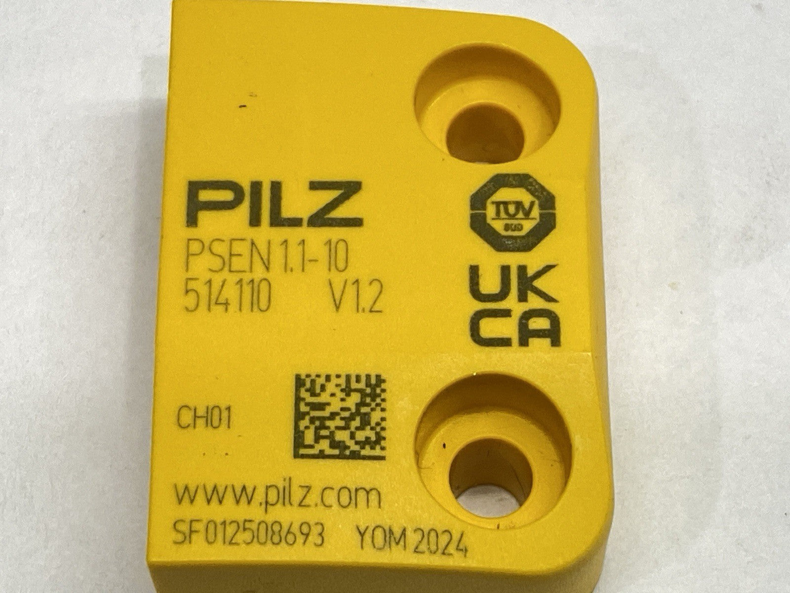 PSEN 1.1-10,514110 | Pilz PSEN 1.1-10 V1.2 Actuator For Magnetic Safety Switch 514110 - New – Open box - Maverick Industrial Sales