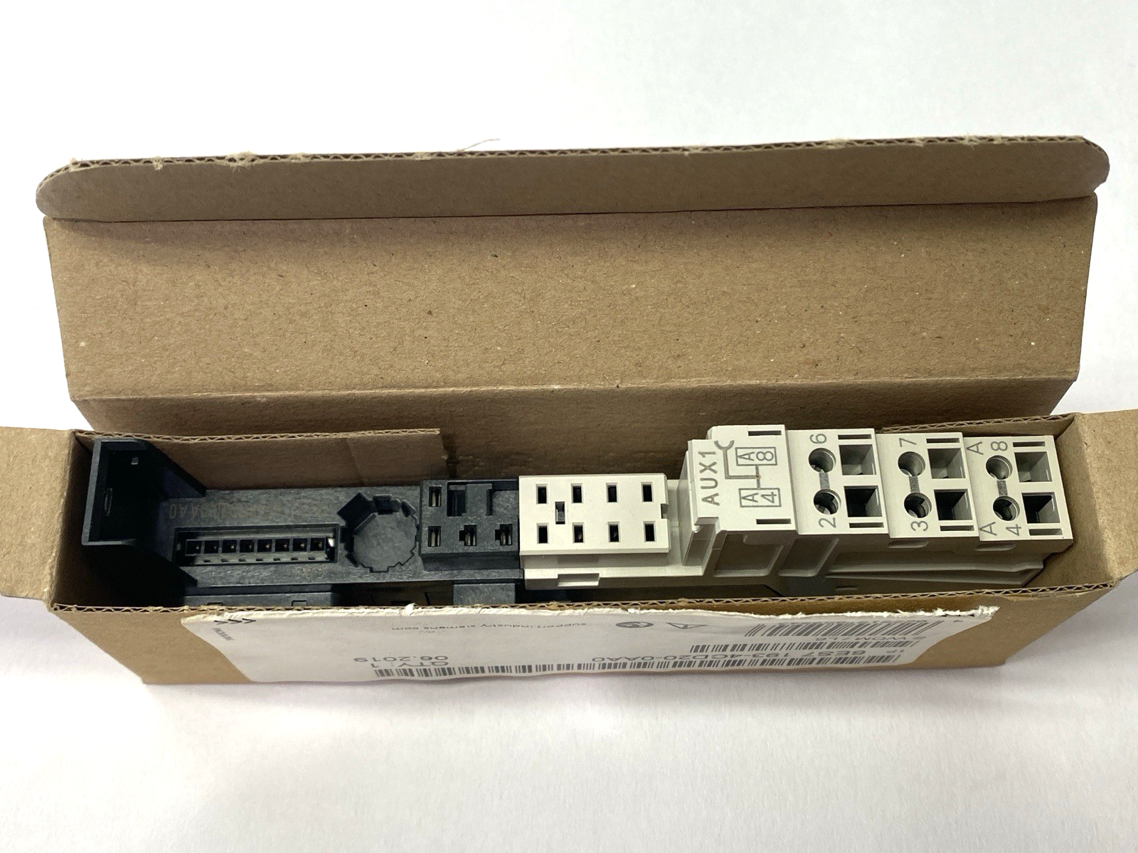 Siemens 6ES7 193-4CD20-0AA0 SIMATIC ET200S Terminal Module 15mm Width - Maverick Industrial Sales