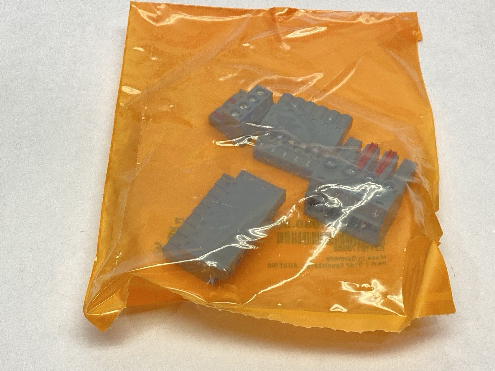 8BZVI0110S0.000-1A | B&R Automation Terminal Block Set - New - Maverick Industrial Sales