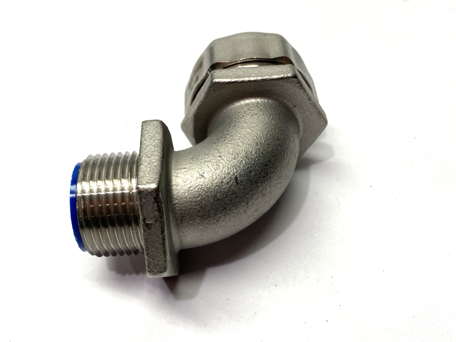 5353SST6HT | Thomas & Betts Liquidtight Fitting Right Angle 3/4" - New – Open box - Maverick Industrial Sales