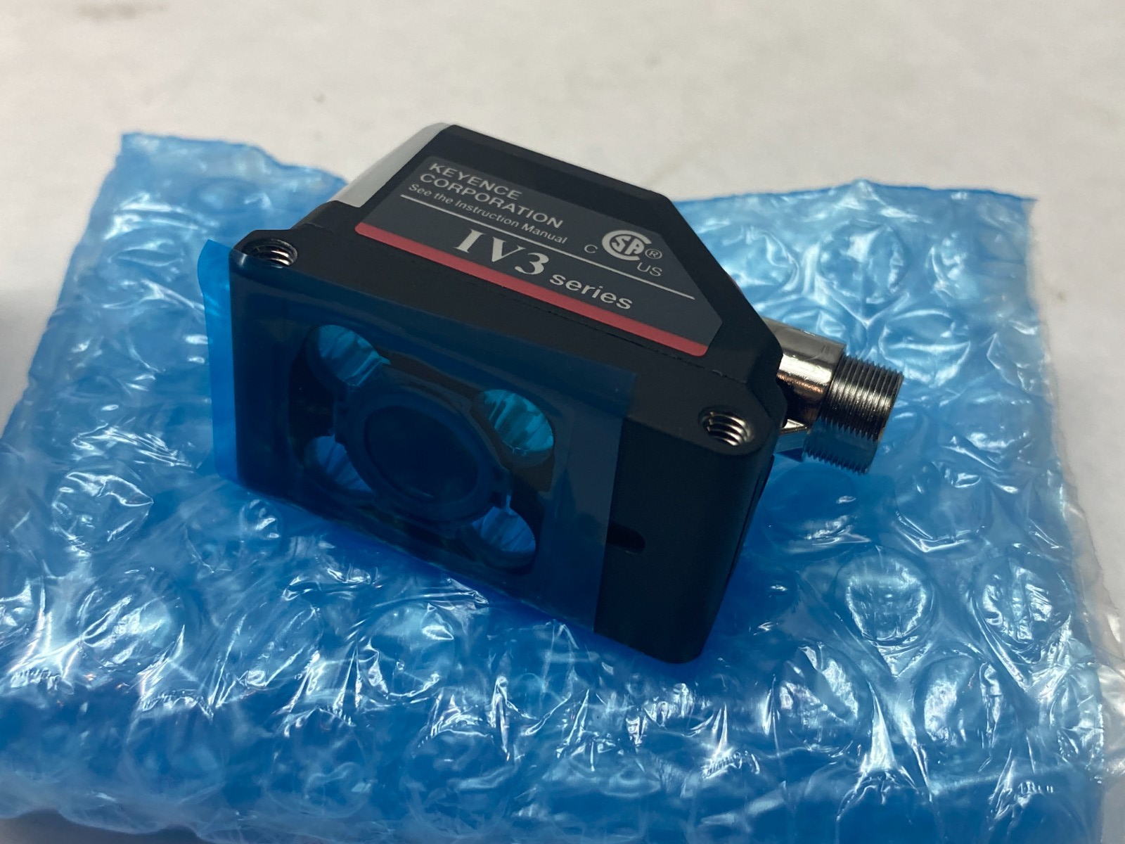Keyence IV3-G500MA Compact Sensor Head Standard Model Monochrome AF Type - Maverick Industrial Sales