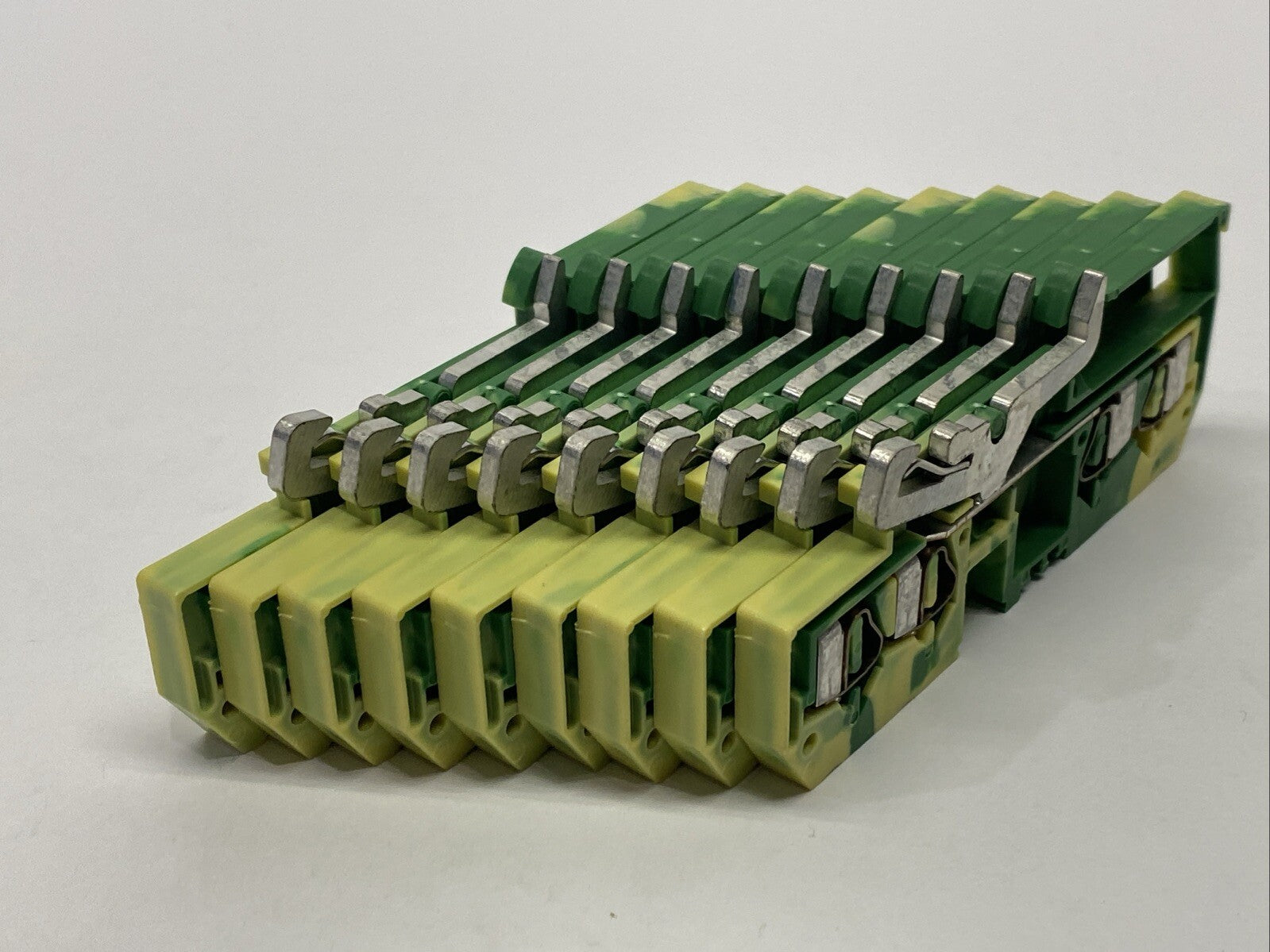 Wago 281-657 Ground Terminal Block Green/Yellow 4-Conductor LOT OF 9 - Maverick Industrial Sales