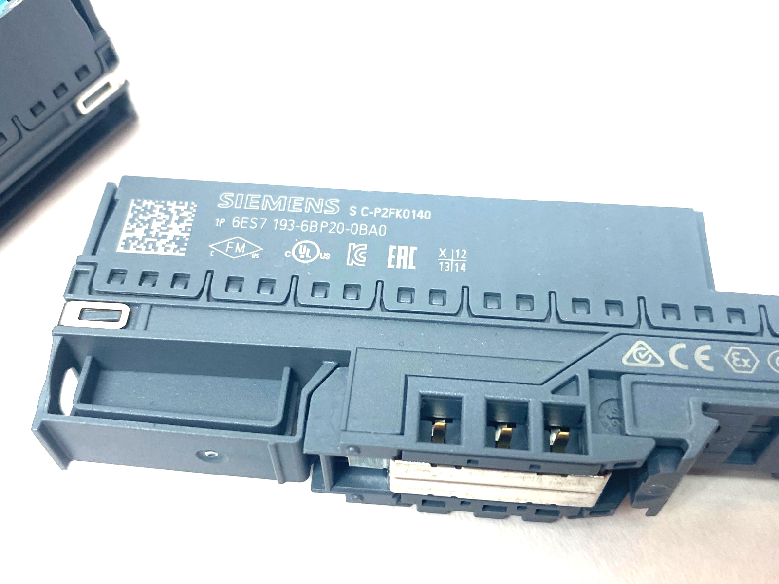 Siemens 6ES7193-6BP20-0BA0 SIMATIC ET 200SP Base Unit BU15-P16+A10+2B LOT OF 2 - Maverick Industrial Sales