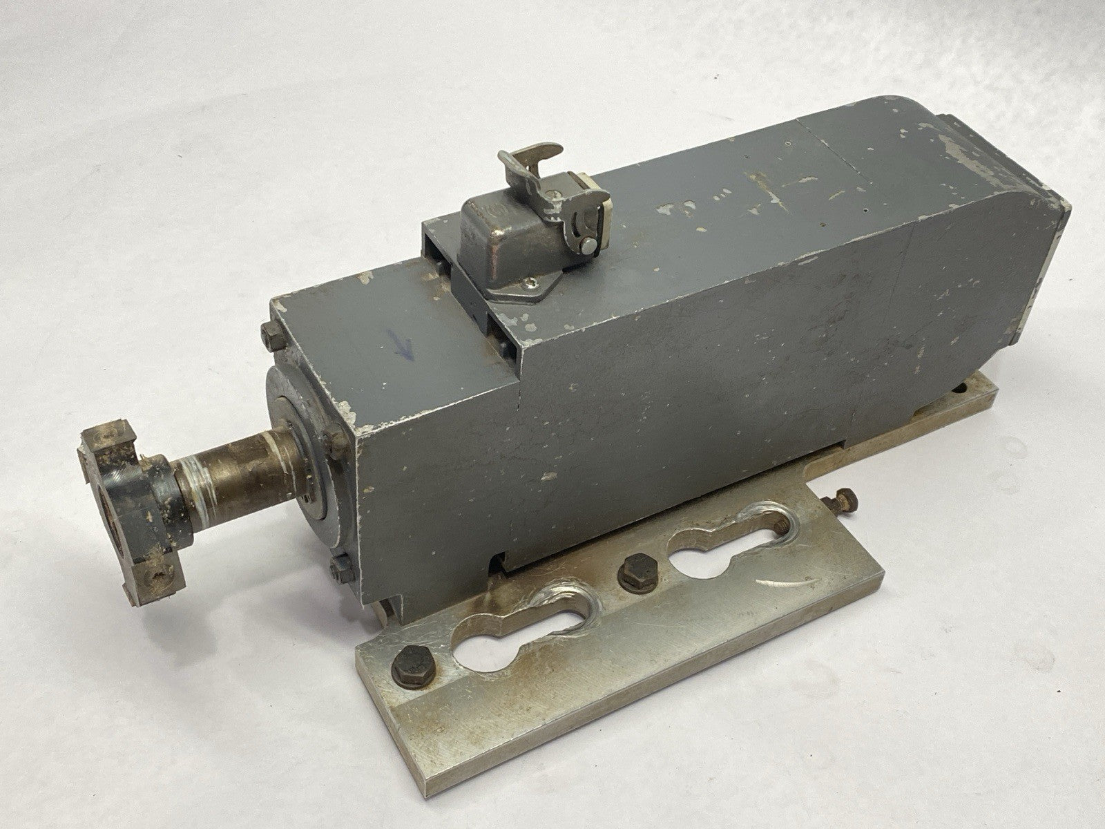 Perske Spindle Motor 11500RPM Clockwise w/ Leuco HW 120101-177592/5-7318887 - Maverick Industrial Sales