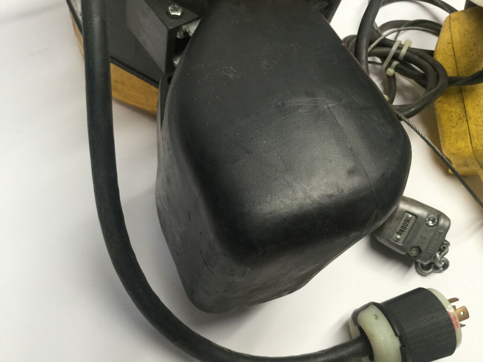 Ingersoll Rand Q50-1ND50E10-114CP Quantum Electric Chain Hoist 1/2 Ton - Maverick Industrial Sales