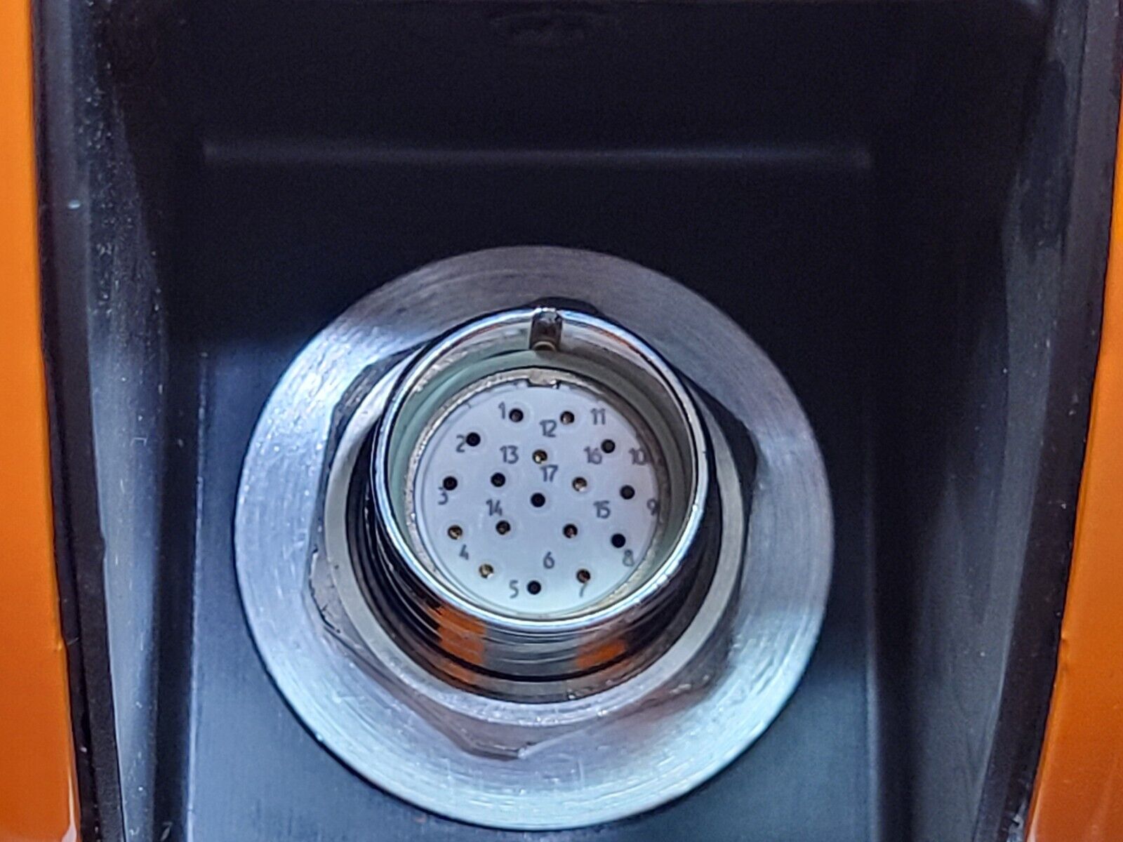 ABB PVCR1059 Robot Cable Take Up Reel 17-Pin Connector M to F MISSING BALL STOP - Maverick Industrial Sales