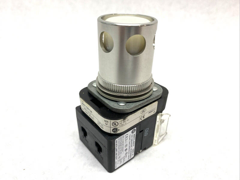 Allen Bradley 800TC-QBH2W 30mm Illuminate Pushbutton Switch - Maverick Industrial Sales