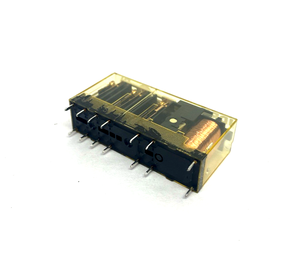 IDEC RF1V-4A2B-D24 Relay Plug-In/On 4NO-2NC 24VDC 6A - Maverick Industrial Sales