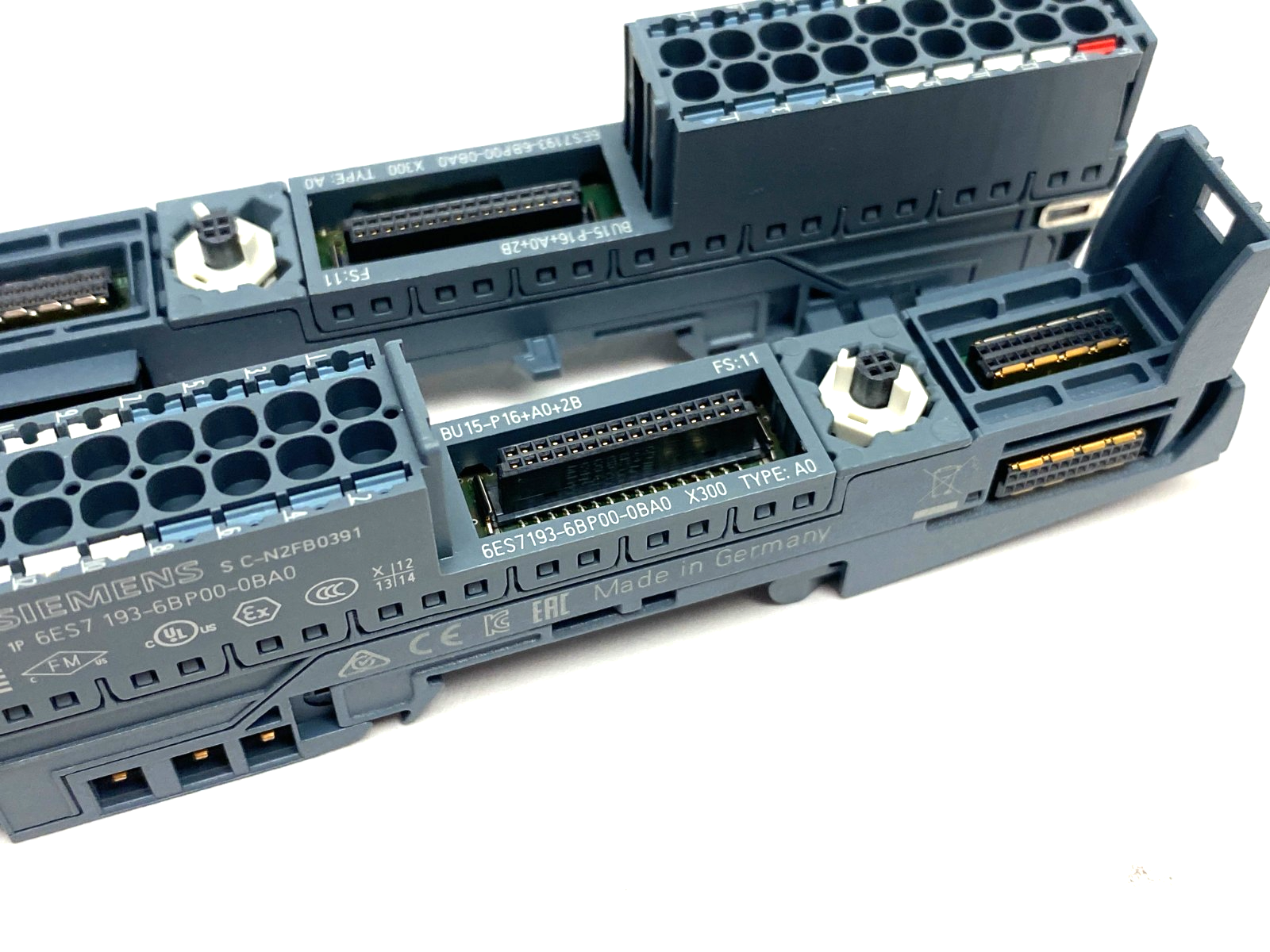 Siemens 6ES7193-6BP00-0BA0 SIMATIC ET 200SP Base Unit BU15-P16+A0+2B LOT OF 2 - Maverick Industrial Sales