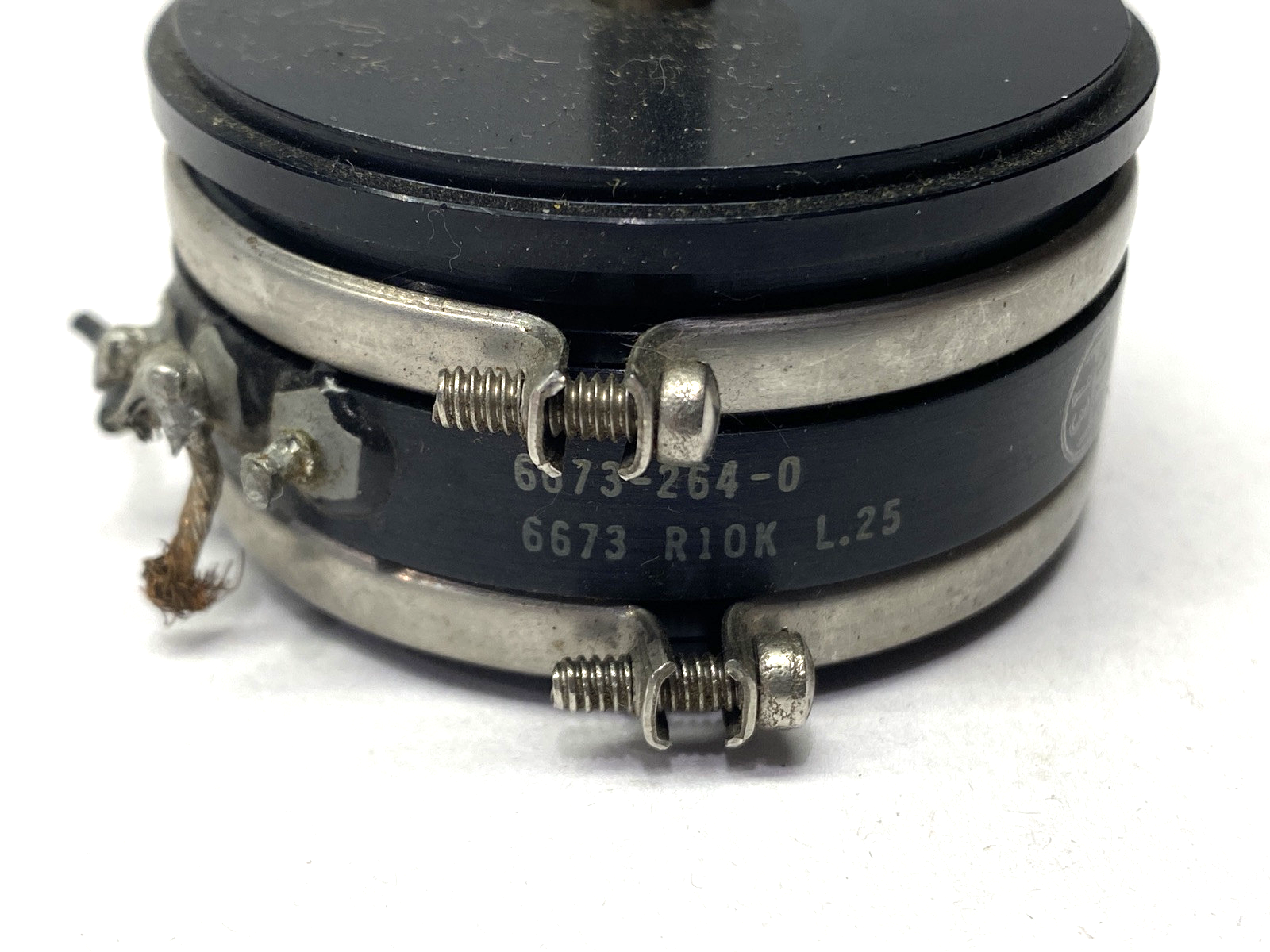 6673-264-0 | Helipot Potentiometer R10K L.25 - Used - Maverick Industrial Sales