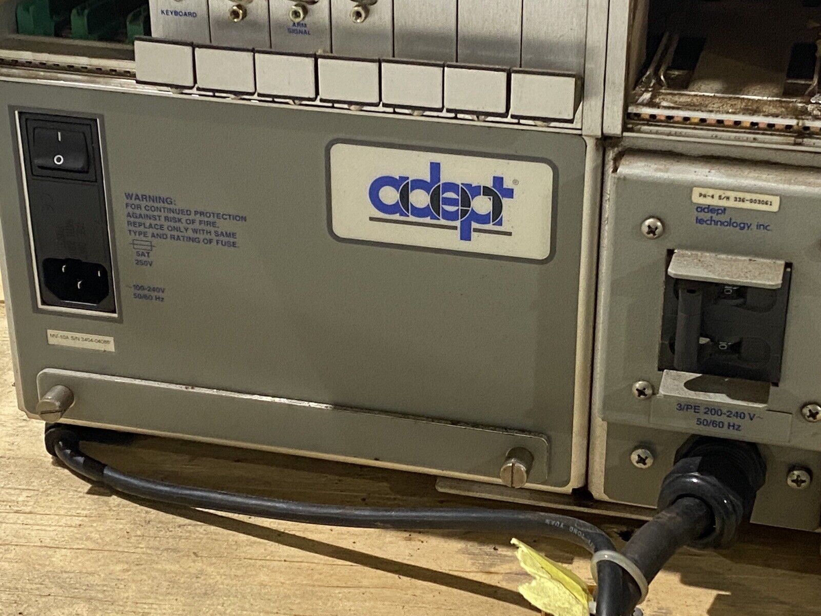 Adept 30336-31000 PA-4 Robot Dual Power w/ 30340-40100 MV-10A VGB, EVI, VJI, DIO - Maverick Industrial Sales