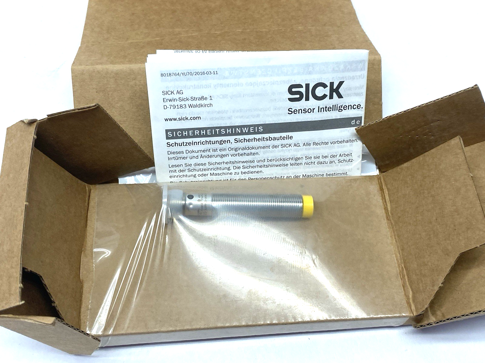 Sick IN30-E0407K Non-Contact Safety Switch Inductive 6034582 NO PAMPHLET - Maverick Industrial Sales