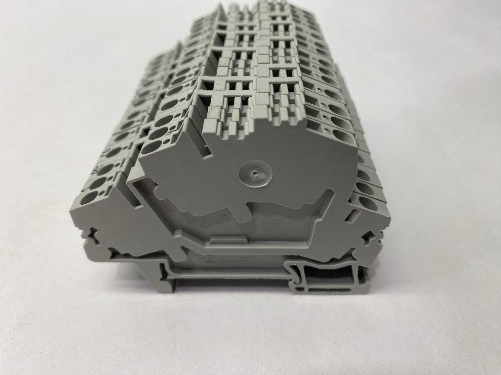 Allen Bradley 1492-LD3 IEC Terminal Block LOT OF 14 - Maverick Industrial Sales