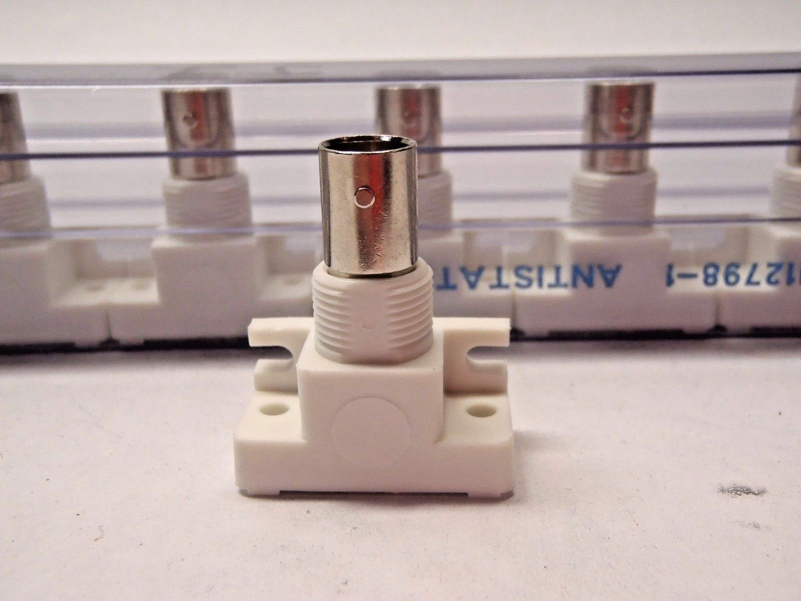 TE Connectivity 5226978-3 BNC Connector Jack Female Socket 50 Ohm LOT OF 8 - Maverick Industrial Sales