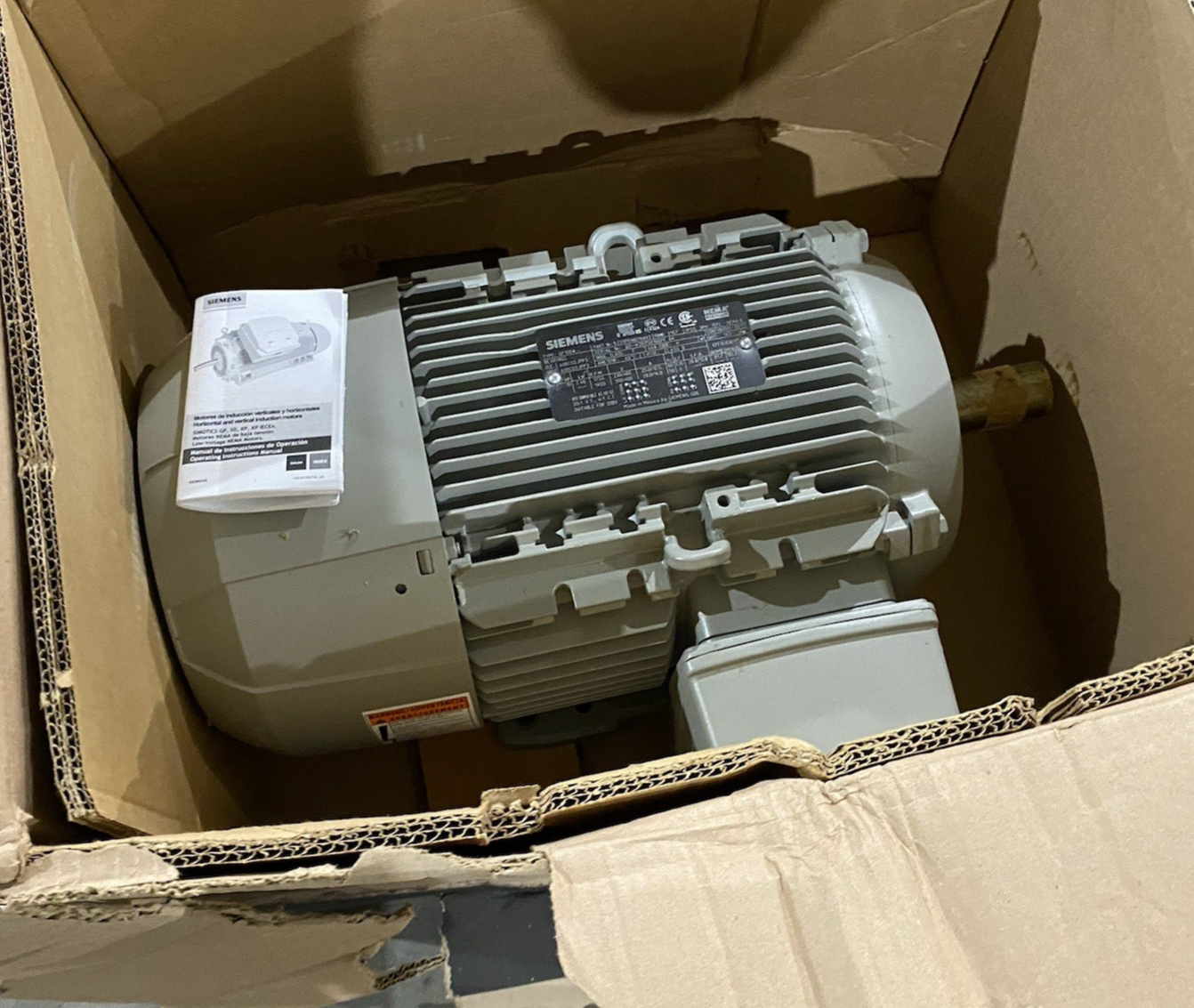 1LE21212AB214AA3 | Siemens 1LE2121-2AB21-4AA3 NEMA Premium® AC Motor 10HP 3-Phase Type GP100A - New – Open box - Maverick Industrial Sales
