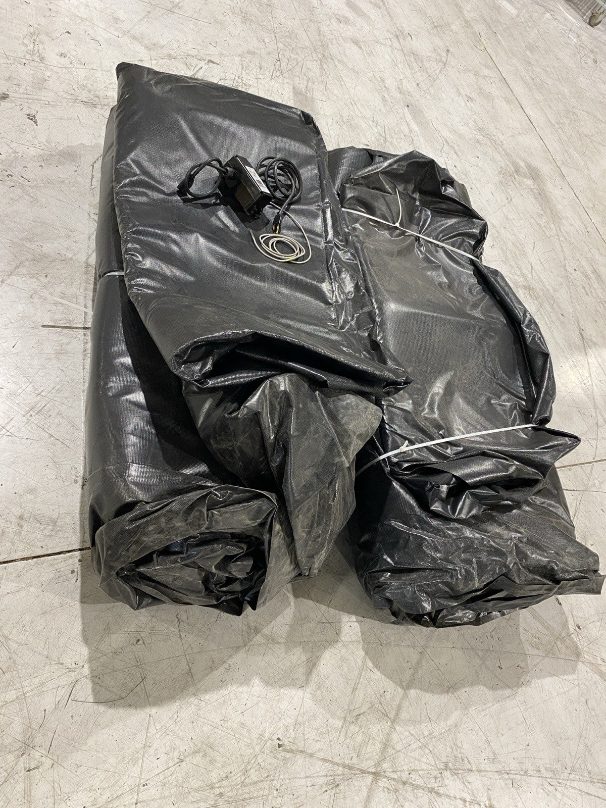 PowerBlanket TH550W 550 Gallon IBC Tote Blanket LOT OF 2 Blankets (1 Controller) - Maverick Industrial Sales