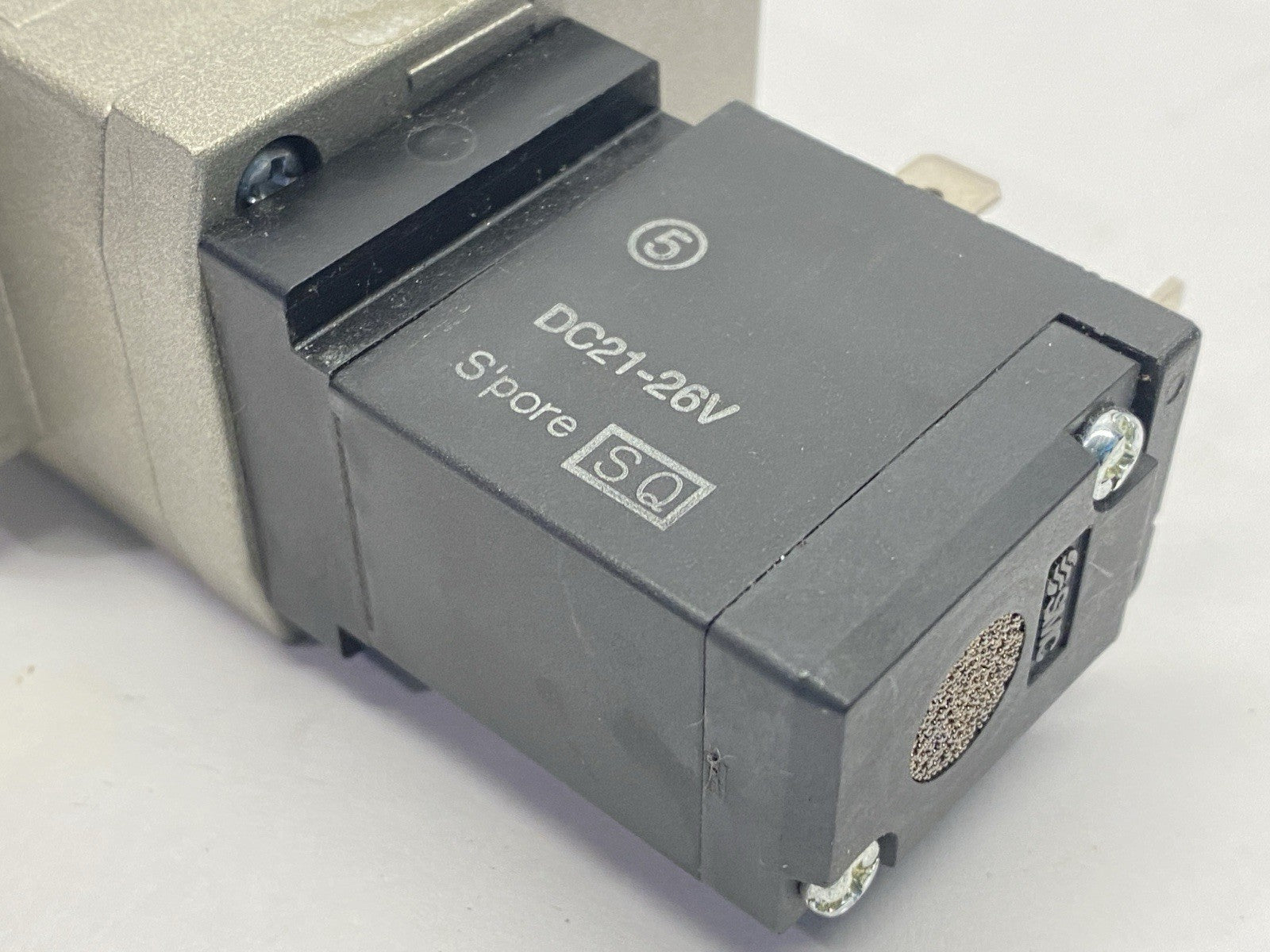 SMC AV2000-N02-5D Pneumatic Soft Start Valve 1/4" NPT - Maverick Industrial Sales