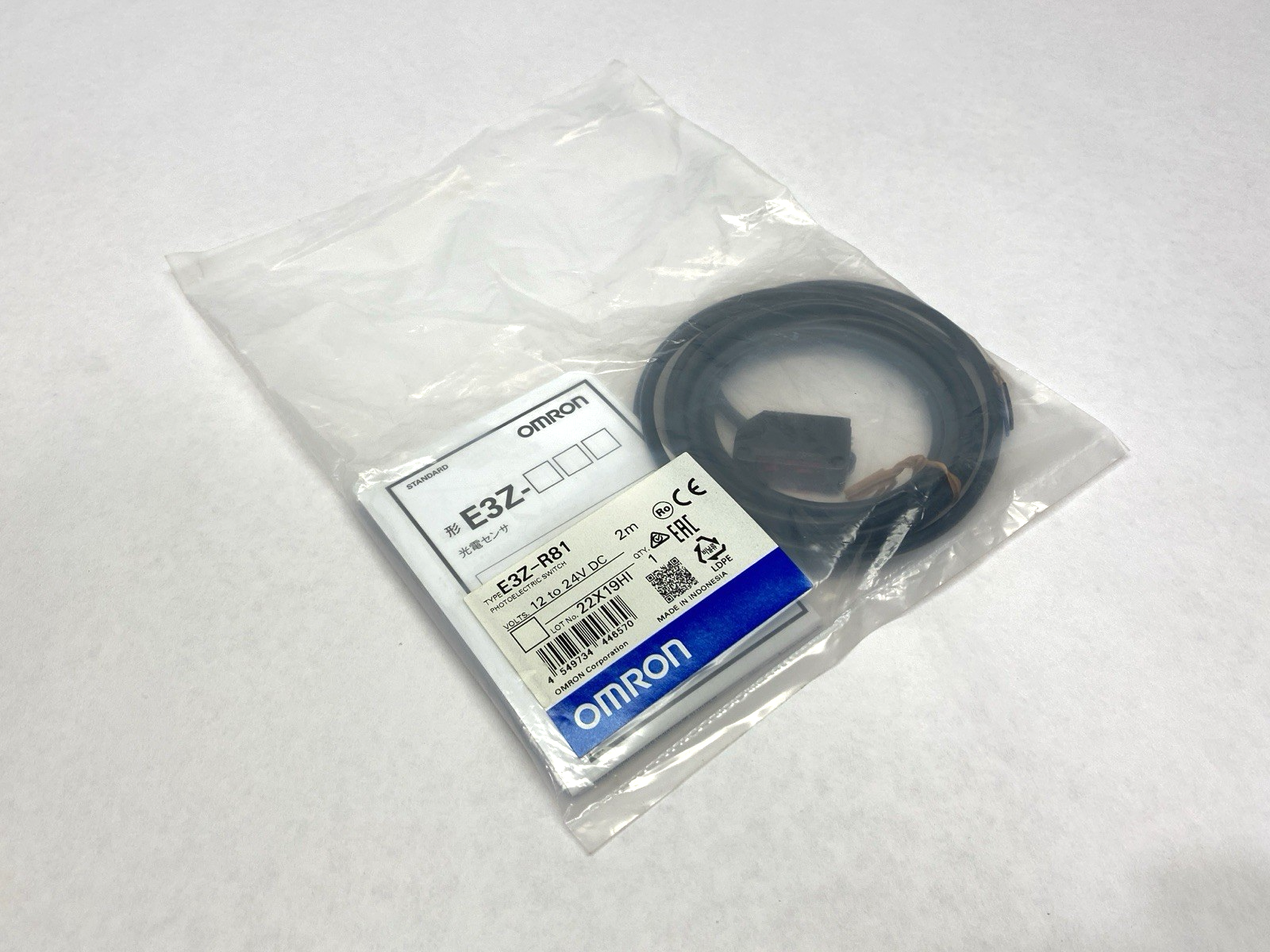Omron E3Z-R81 Photoelectric Switch 12-24VDC 2m - Maverick Industrial Sales