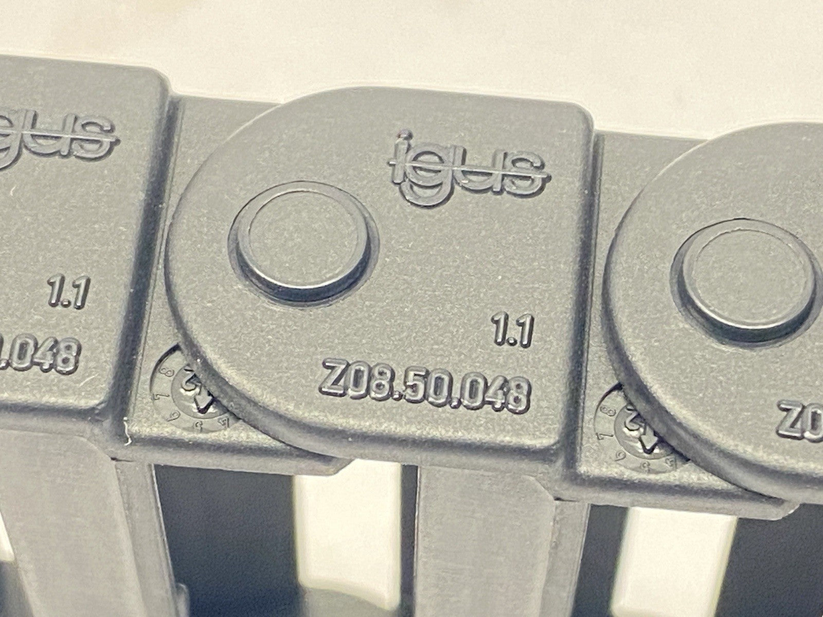 Z08.50.048 | Igus Series Z08 Energy Chain 14 Links 0.98ft Length w/ 080-50-12PZ-A2 - New Other - Maverick Industrial Sales
