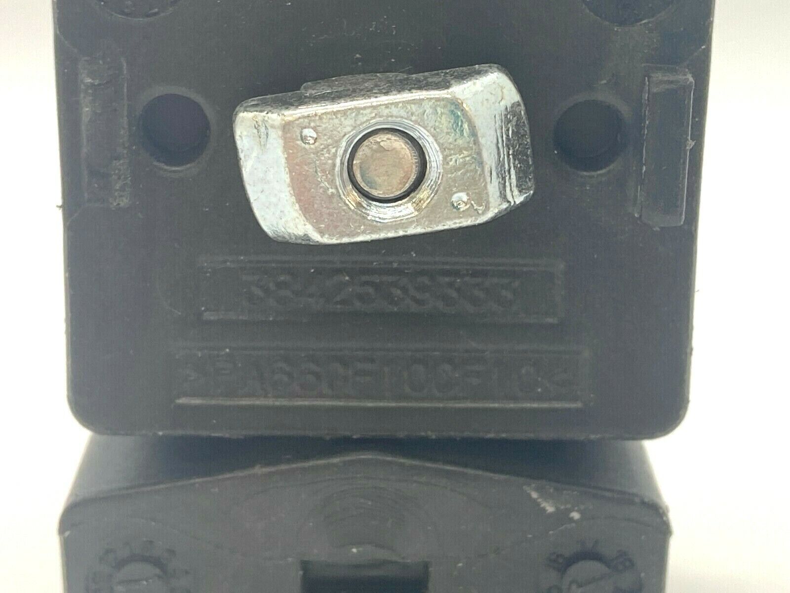 Bosch Rexroth 3842539333 Lateral Guide Holder LOT OF 2 - Maverick Industrial Sales