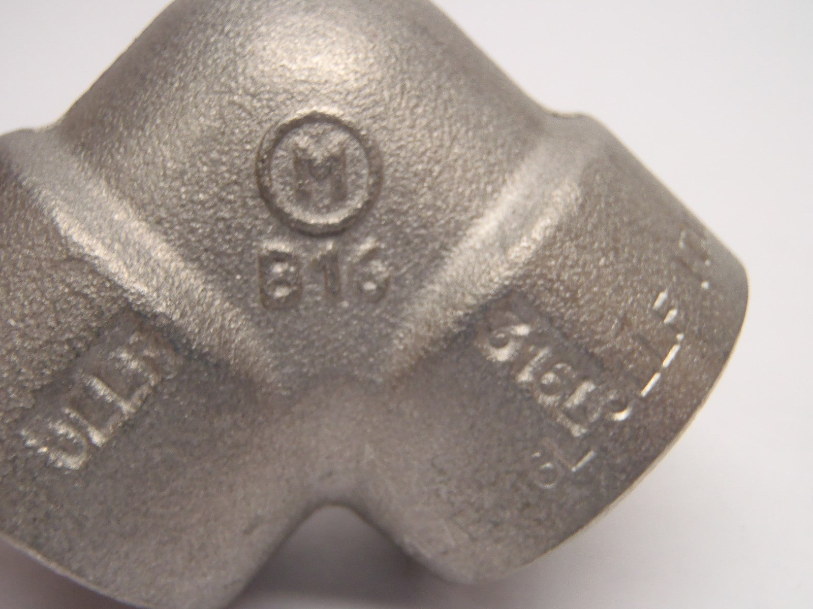 Italy B16 316L 1 3000 A/SA182 F316/F316L JLLF 90° 1" Elbow Stainless Socket - Maverick Industrial Sales