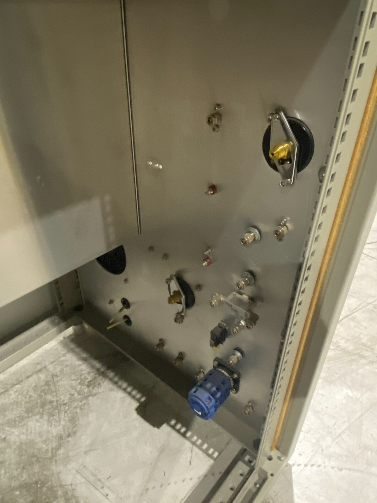 Eltra CS 2000 Carbon/Sulfur Determinator PC Controlled FOR PARTS NO CONTROLS - Maverick Industrial Sales