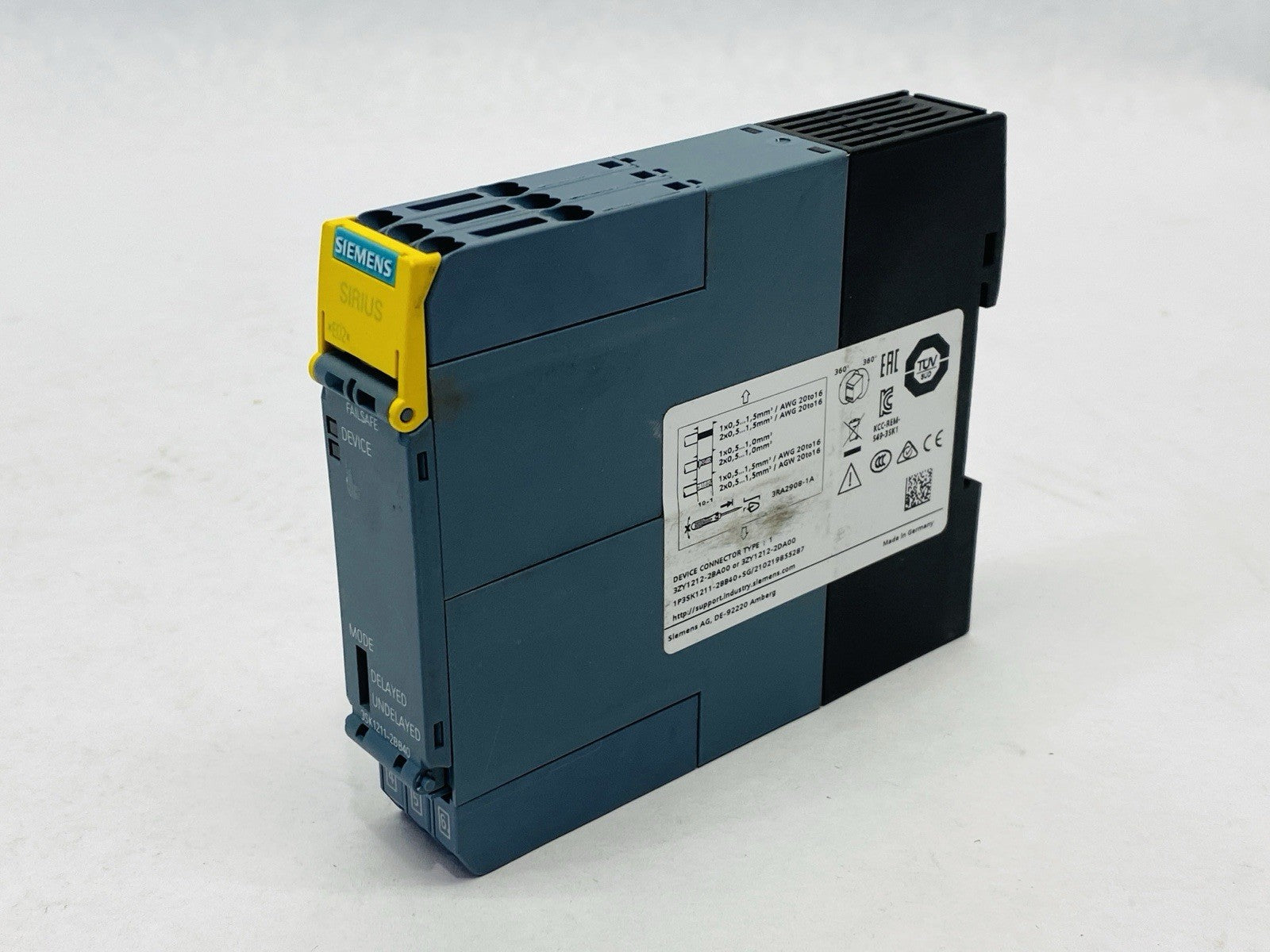 Siemens 3SK1211-2BB40 SIRIUS Safety Relay 24VDC - Maverick Industrial Sales