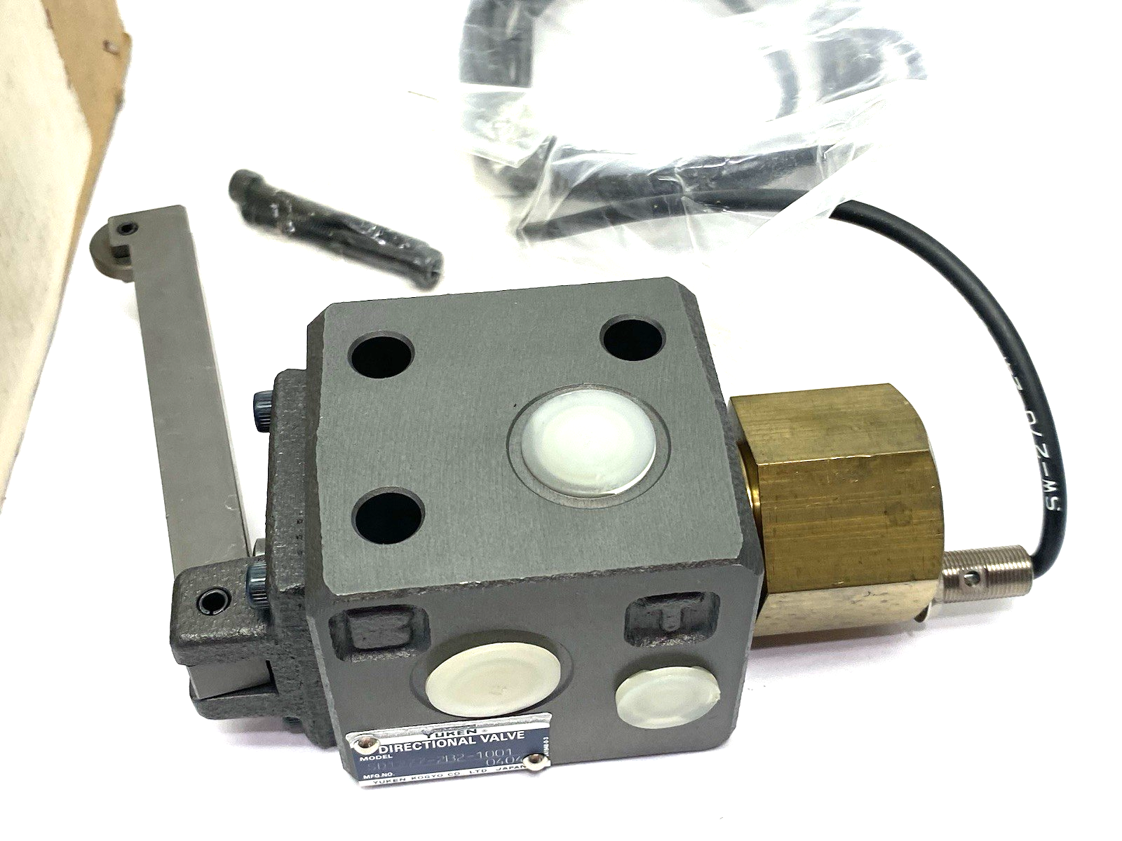 Yuken SD1277-2B2-1001 Cam Operated Directional Valve - Maverick Industrial Sales