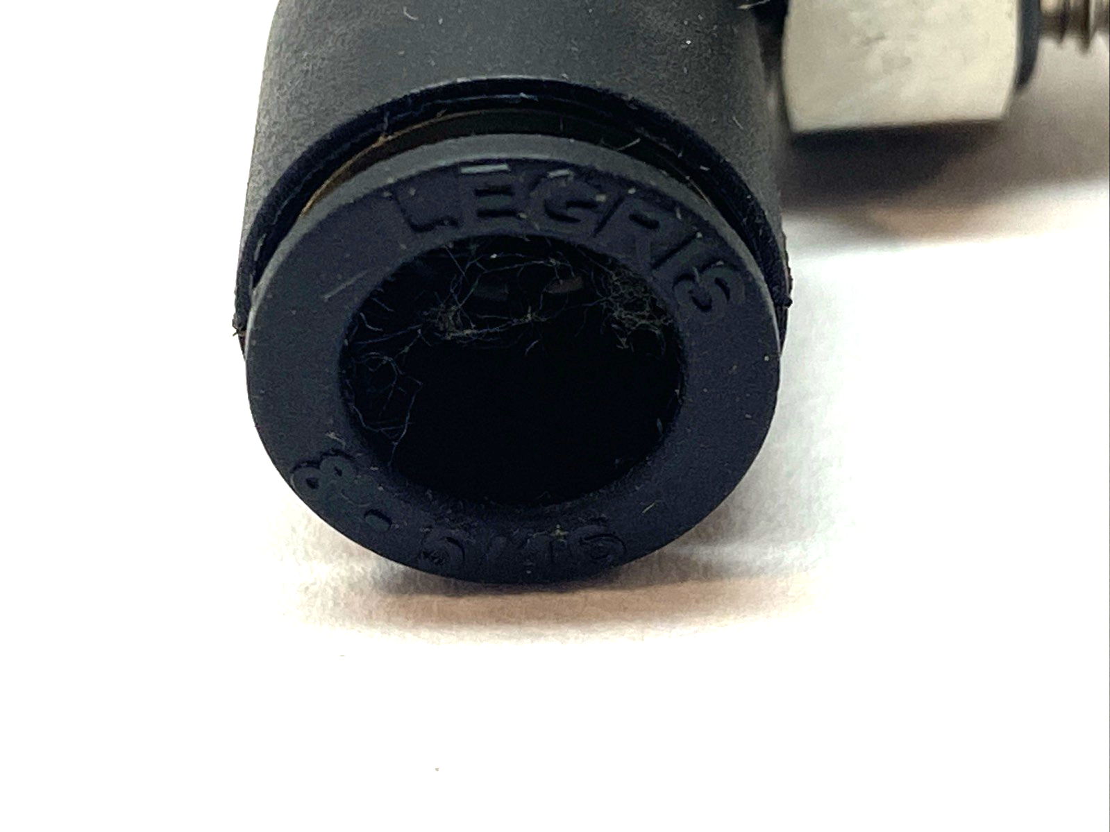 3199 08 10 | Legris Parker Push-Fit Elbow Fitting 90 Degrees 8-5/16 LOT OF 2 - Used - Maverick Industrial Sales