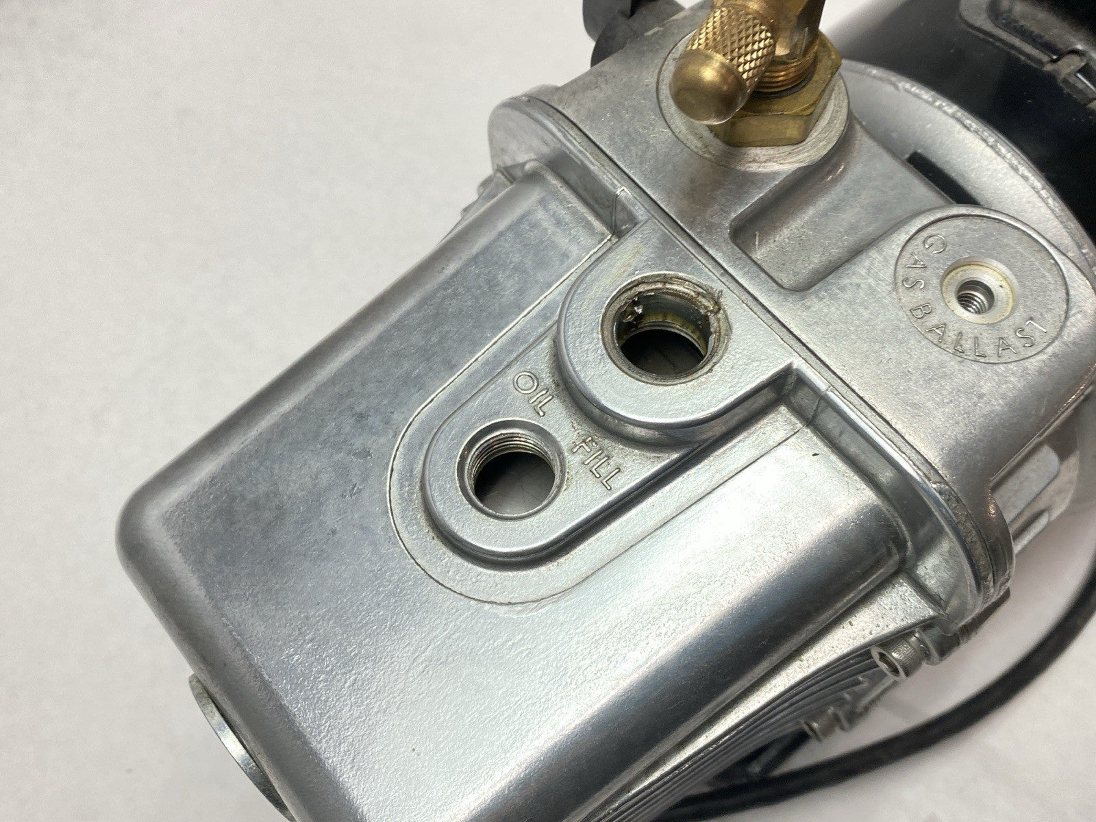 DV-85N | JB Industries Platinum Refrig Evacuation Vacuum Pump 3 CFM - Used - Maverick Industrial Sales