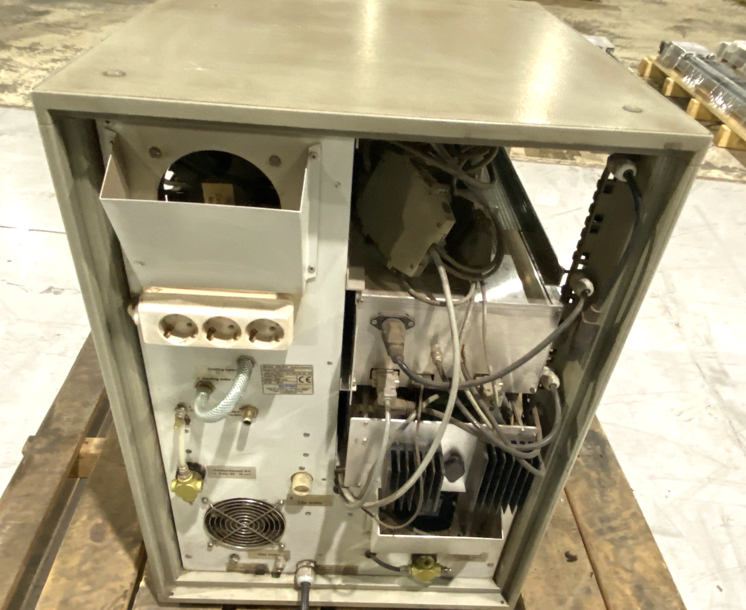 Eltra ON 900 Oxygen Nitrogen Determinator Analyzer ON-900 FOR PARTS OR REPAIR - Maverick Industrial Sales