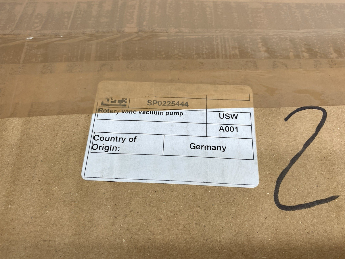 SV16B | Leybold SOGEVAC Rotary Vane Vacuum Pump, Scheugenpflug SP0225444 - New – Open box - Maverick Industrial Sales