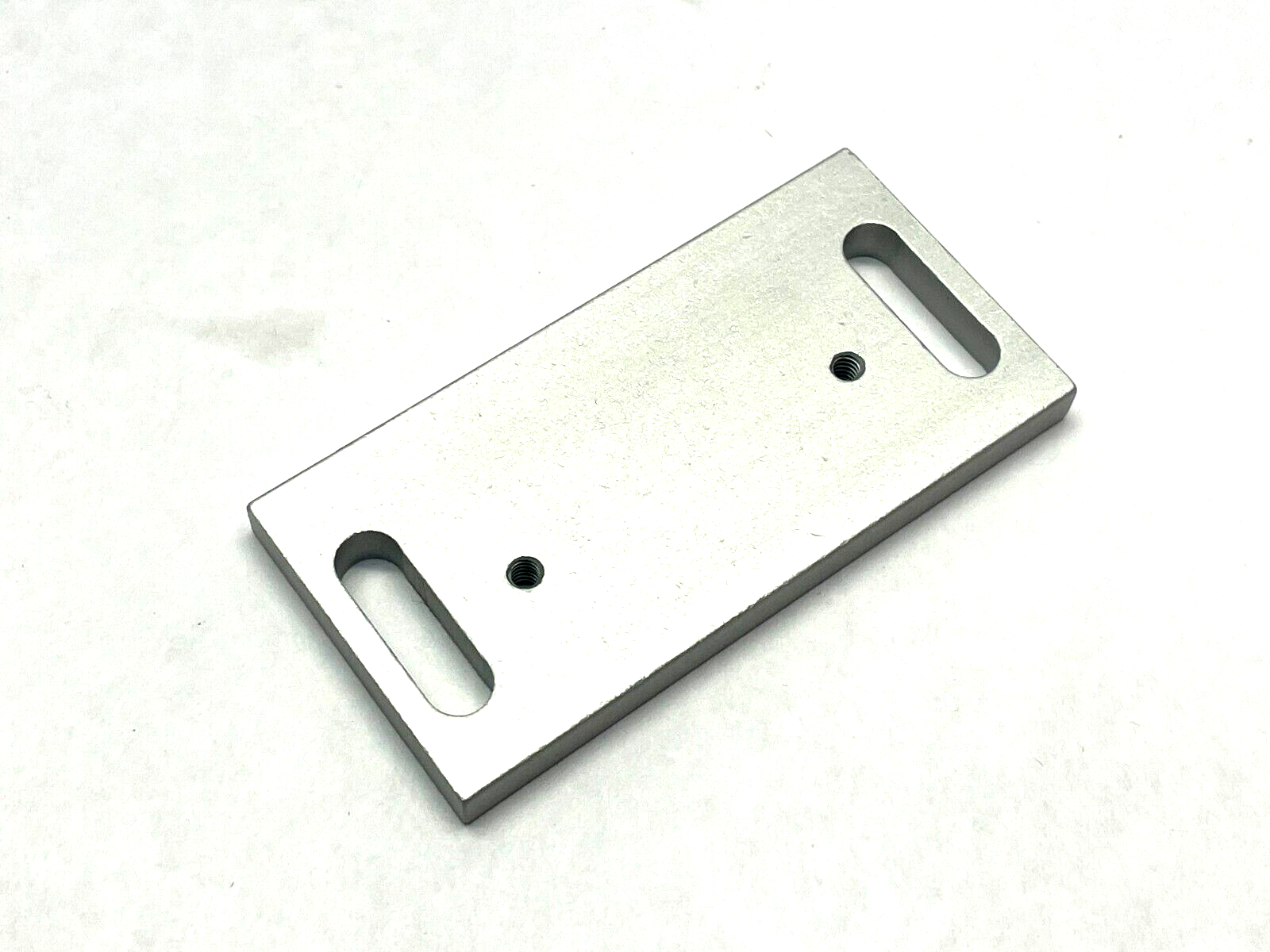 80/20 2123 Door Catch Mounting Plate LOT OF 4 - Maverick Industrial Sales