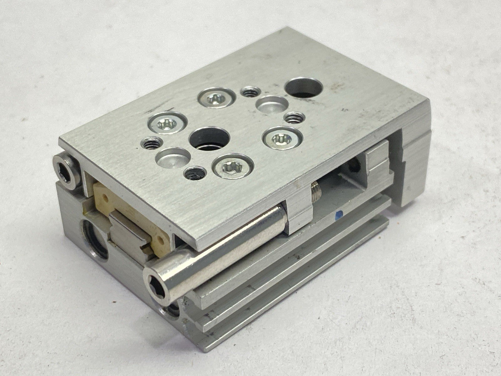 Festo DGST-6-10-PA Pneumatic Mini Slide Actuator 6mm Bore 10mm Stroke 8085105 - Maverick Industrial Sales