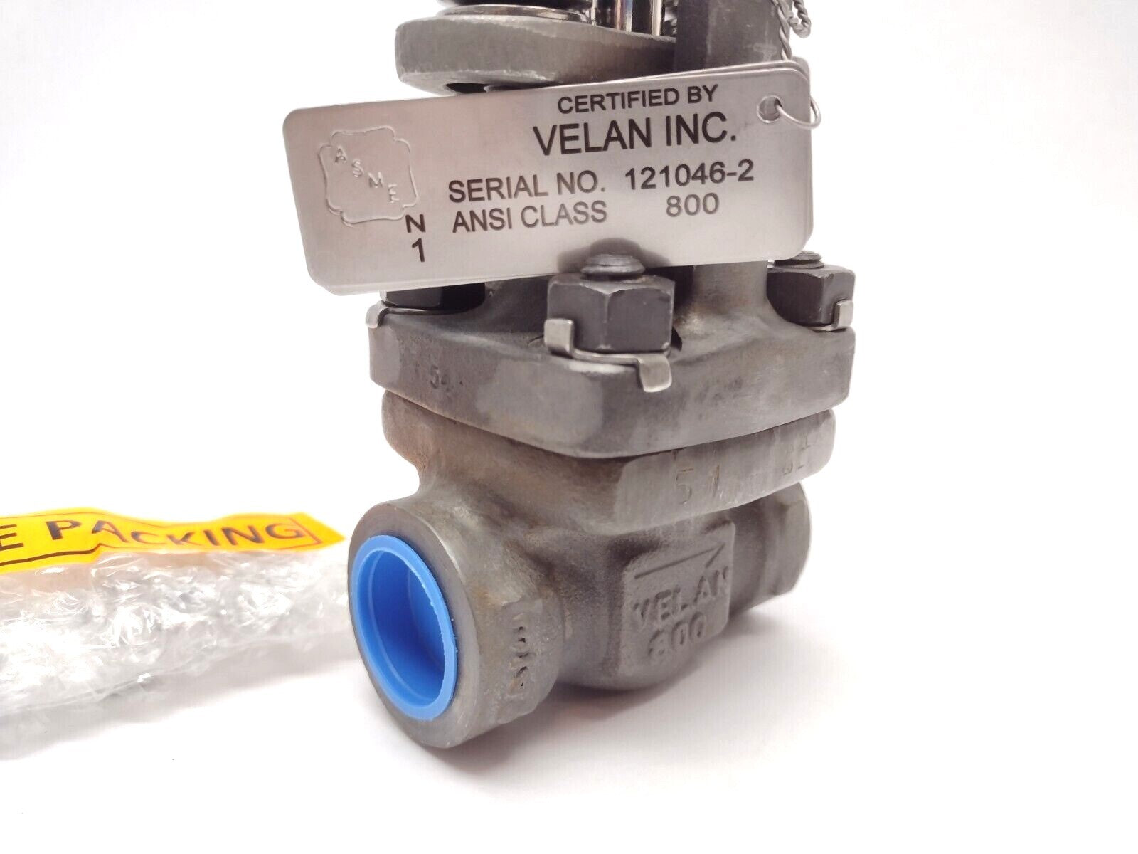 Velan W04-2074B-02AA 3/4" Manual 800 Series Steel Globe Valve1975 PSIG A105N - Maverick Industrial Sales