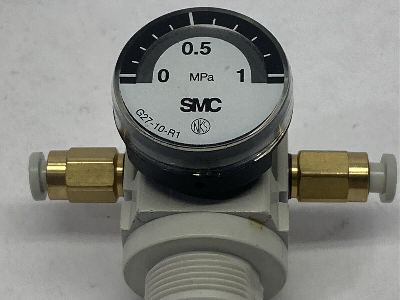SMC AR10-M5B-Z-A Pneumatic Regulator M5 Port - Maverick Industrial Sales